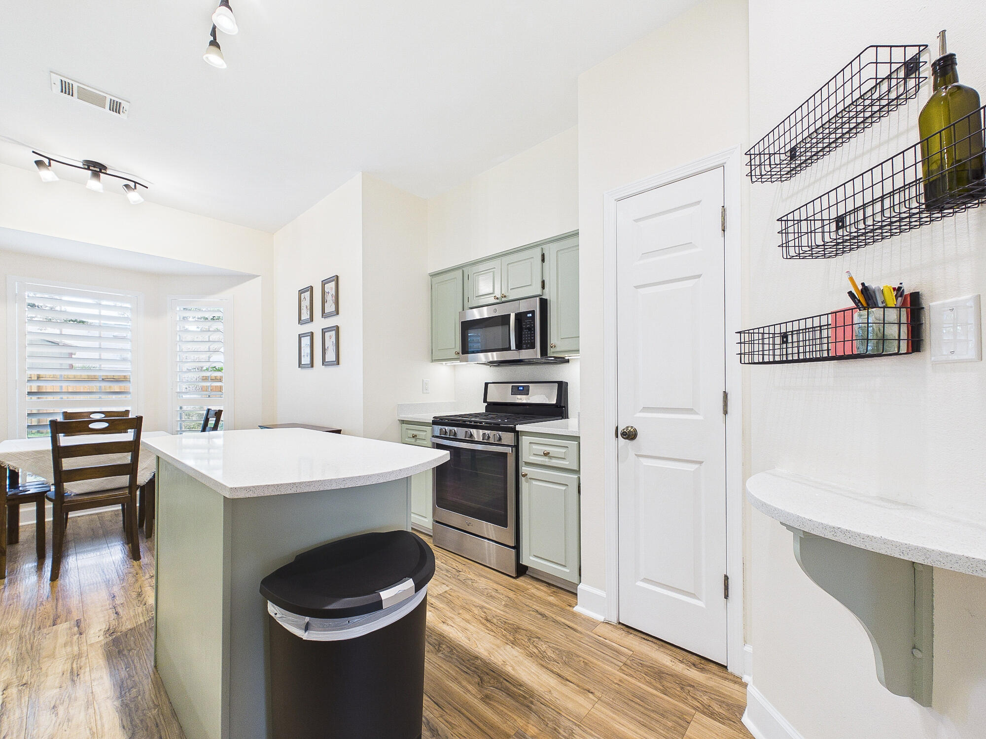 PARKWOOD PLACE AT BLUEWATER BAY - Residential