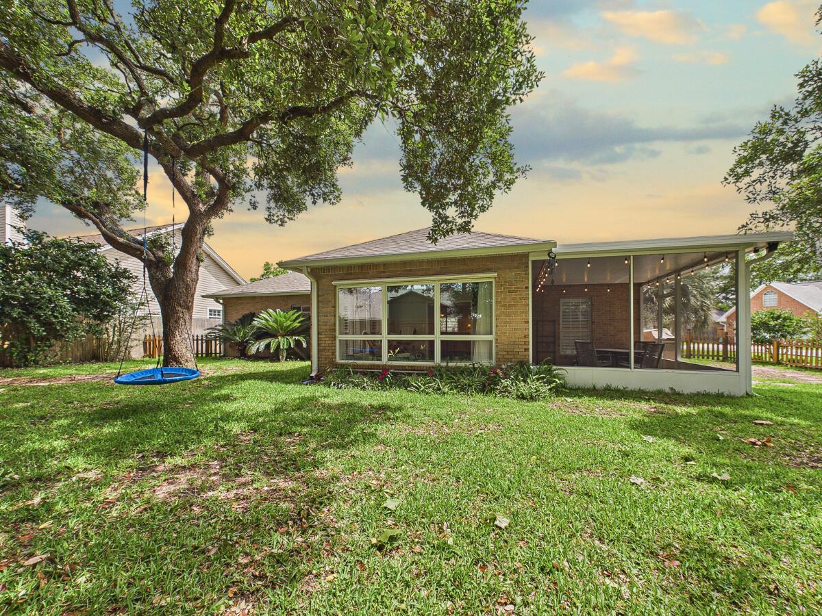 PARKWOOD PLACE AT BLUEWATER BAY - Residential