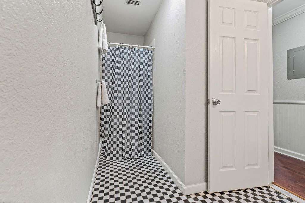LEGION VILLAGE T/H - Residential