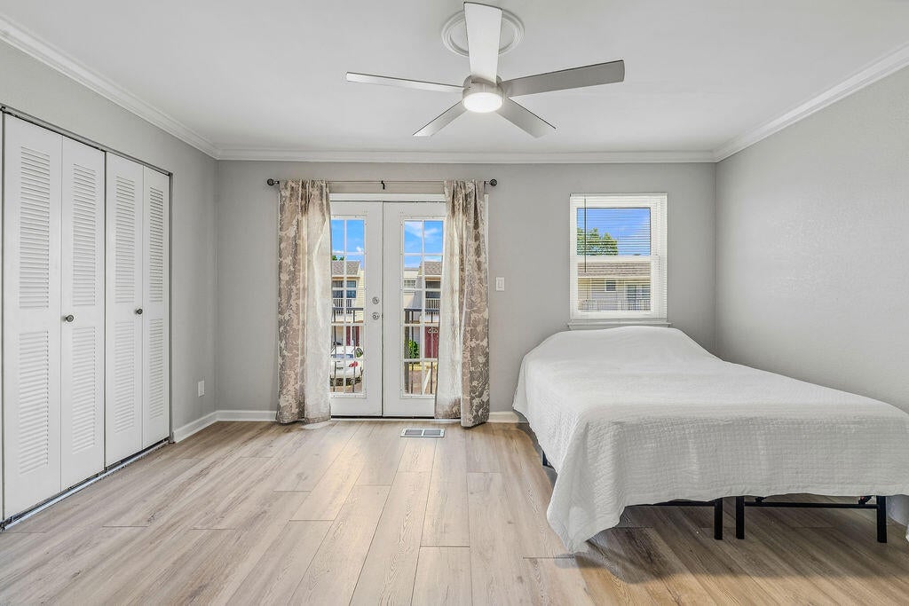LEGION VILLAGE T/H - Residential