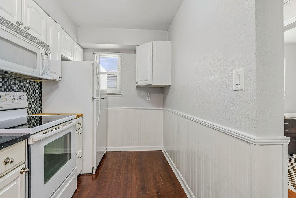 LEGION VILLAGE T/H - Residential