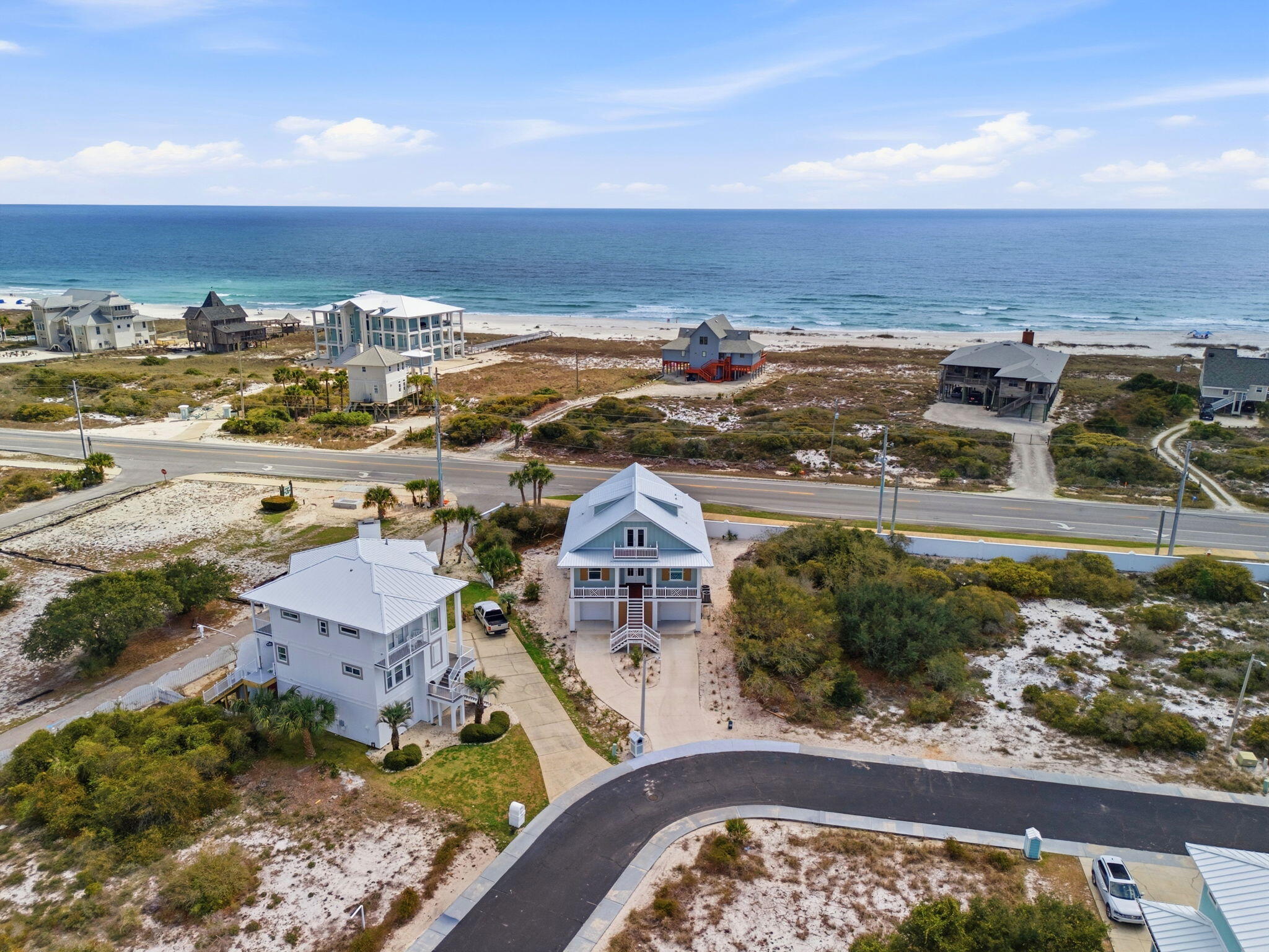 PARASOL WEST - Residential