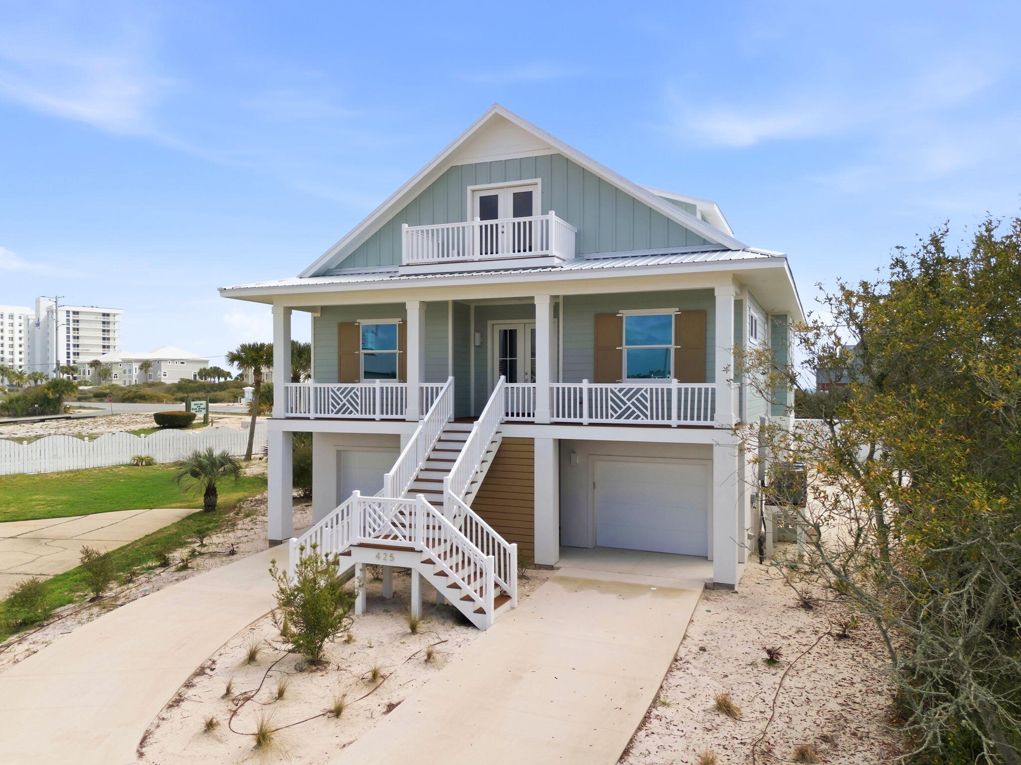PARASOL WEST - Residential