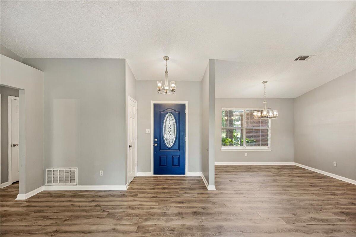 MOSSY OAKS - Residential