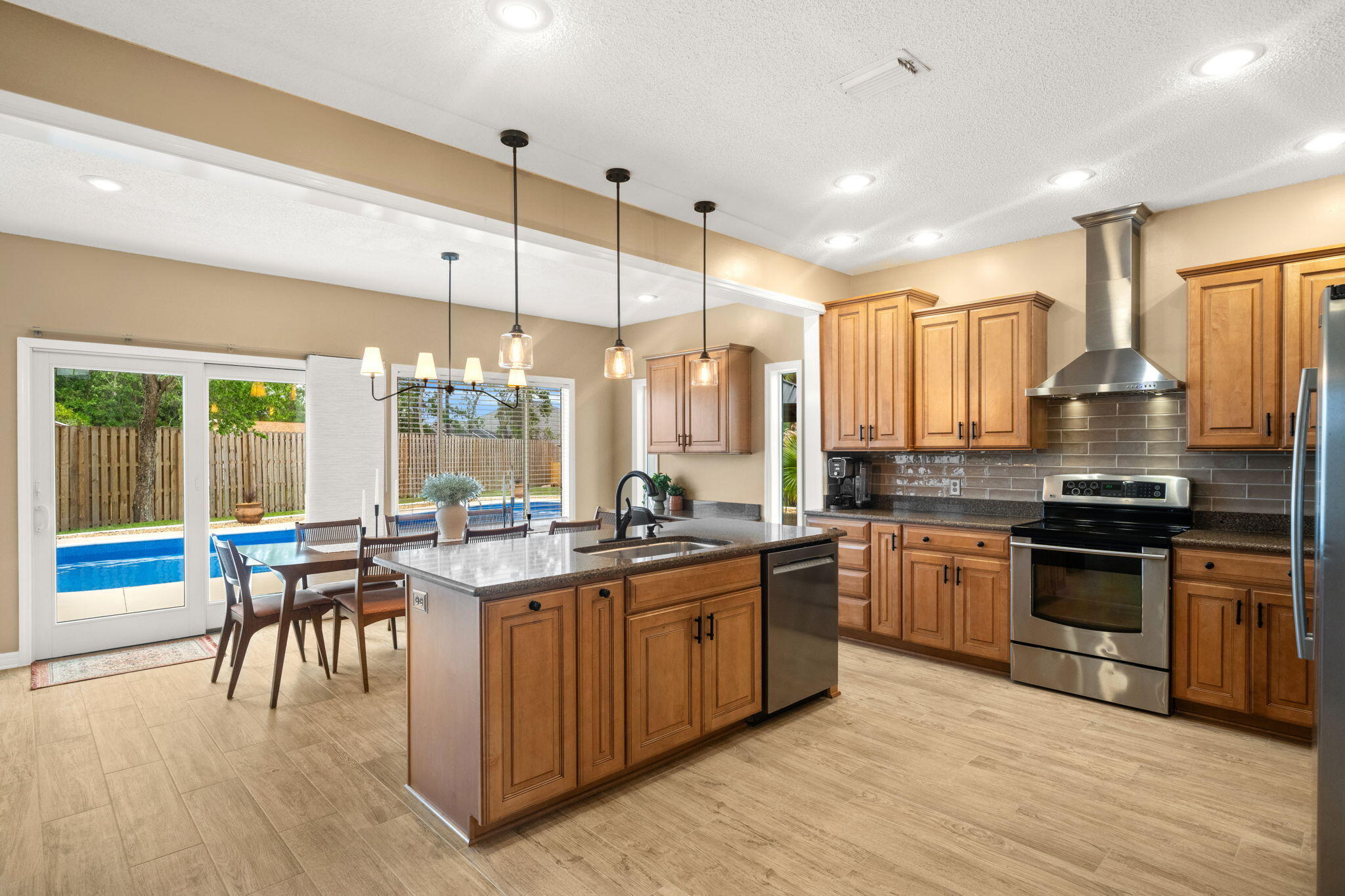 NORTHSHORE ADDN PH 6 - Residential