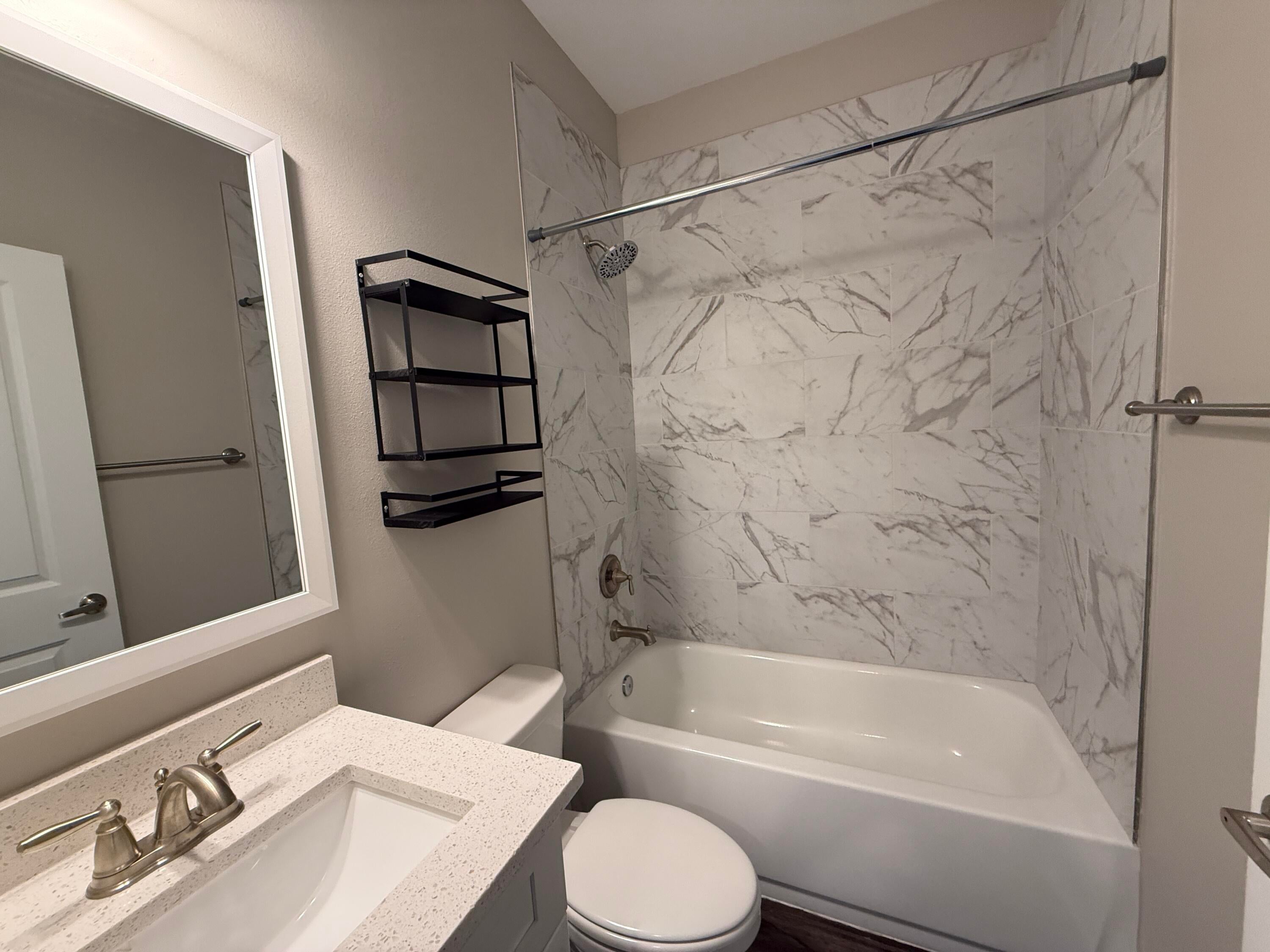VERANDAS AT FREEPORT - Residential Lease