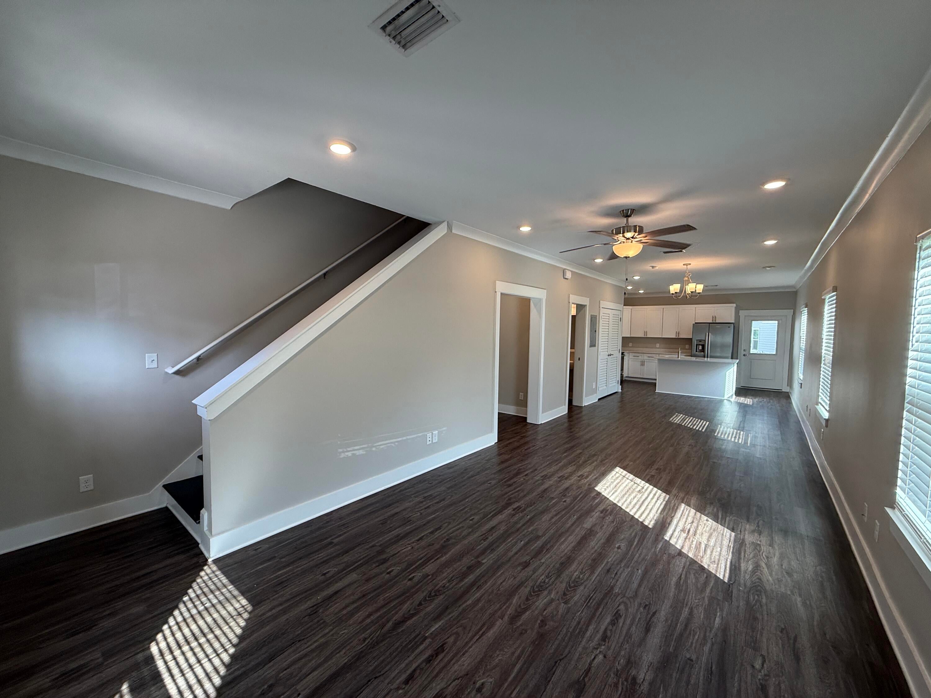 VERANDAS AT FREEPORT - Residential Lease