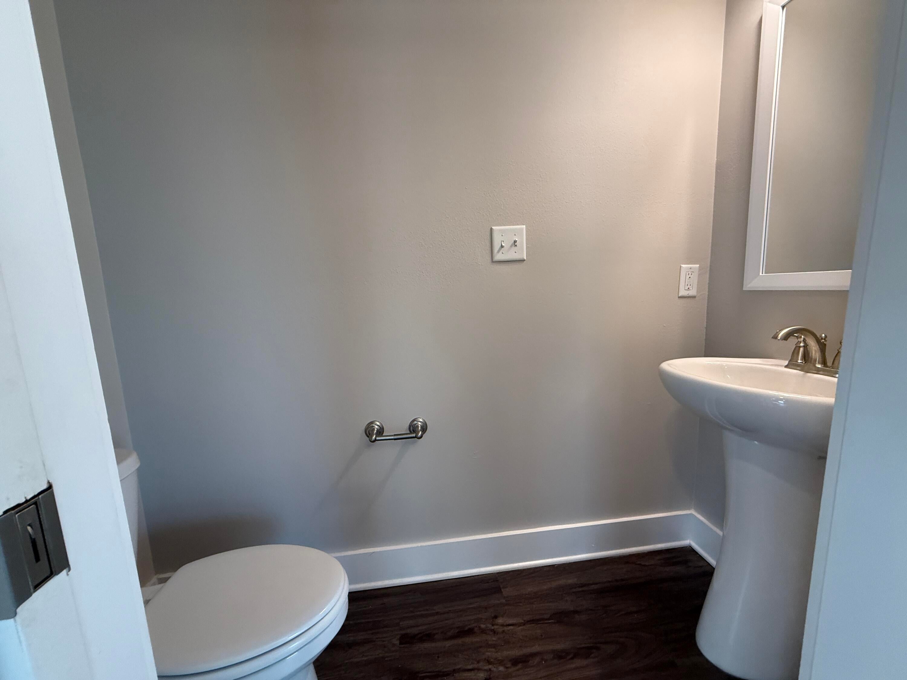 VERANDAS AT FREEPORT - Residential Lease