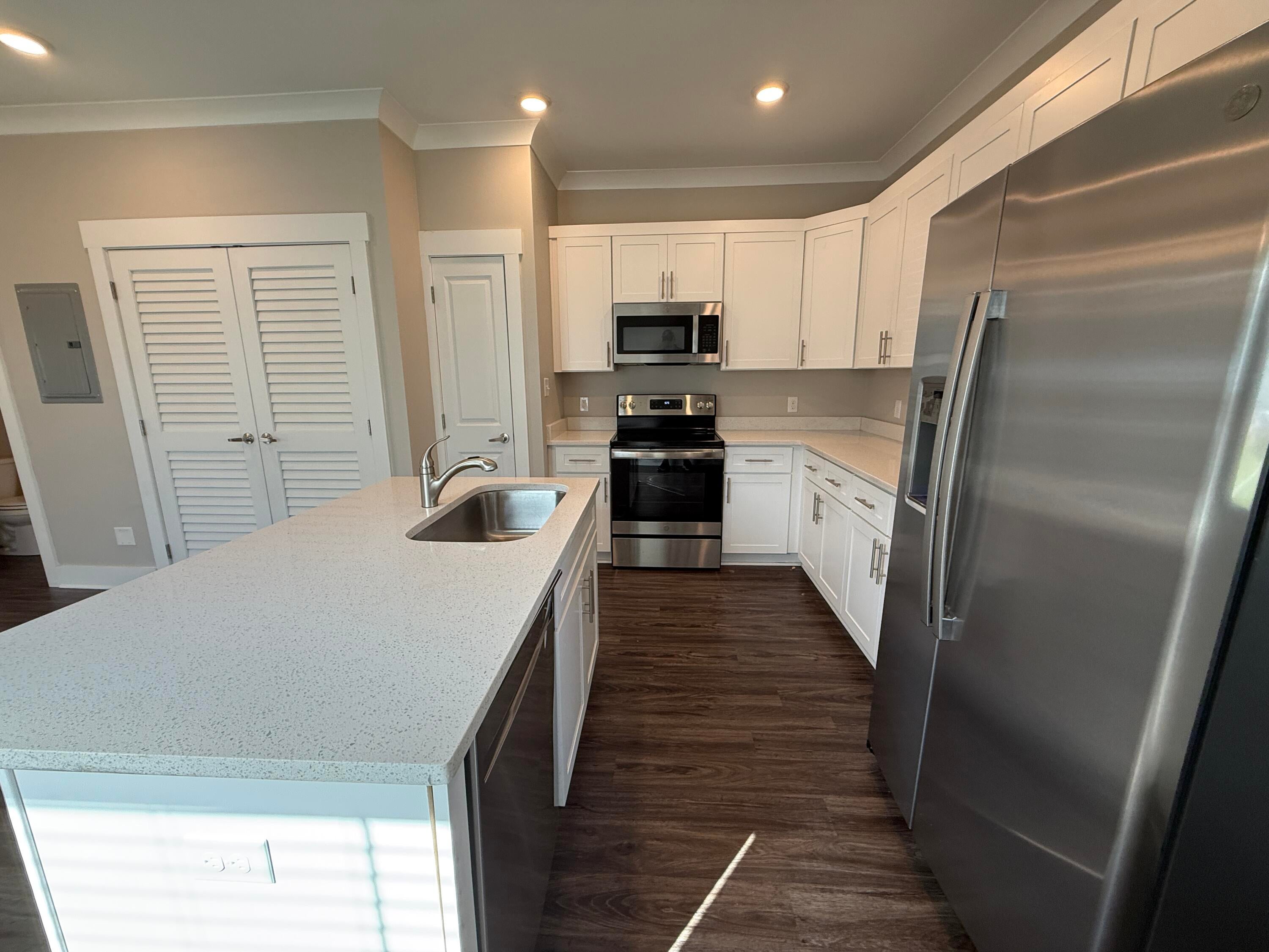 VERANDAS AT FREEPORT - Residential Lease