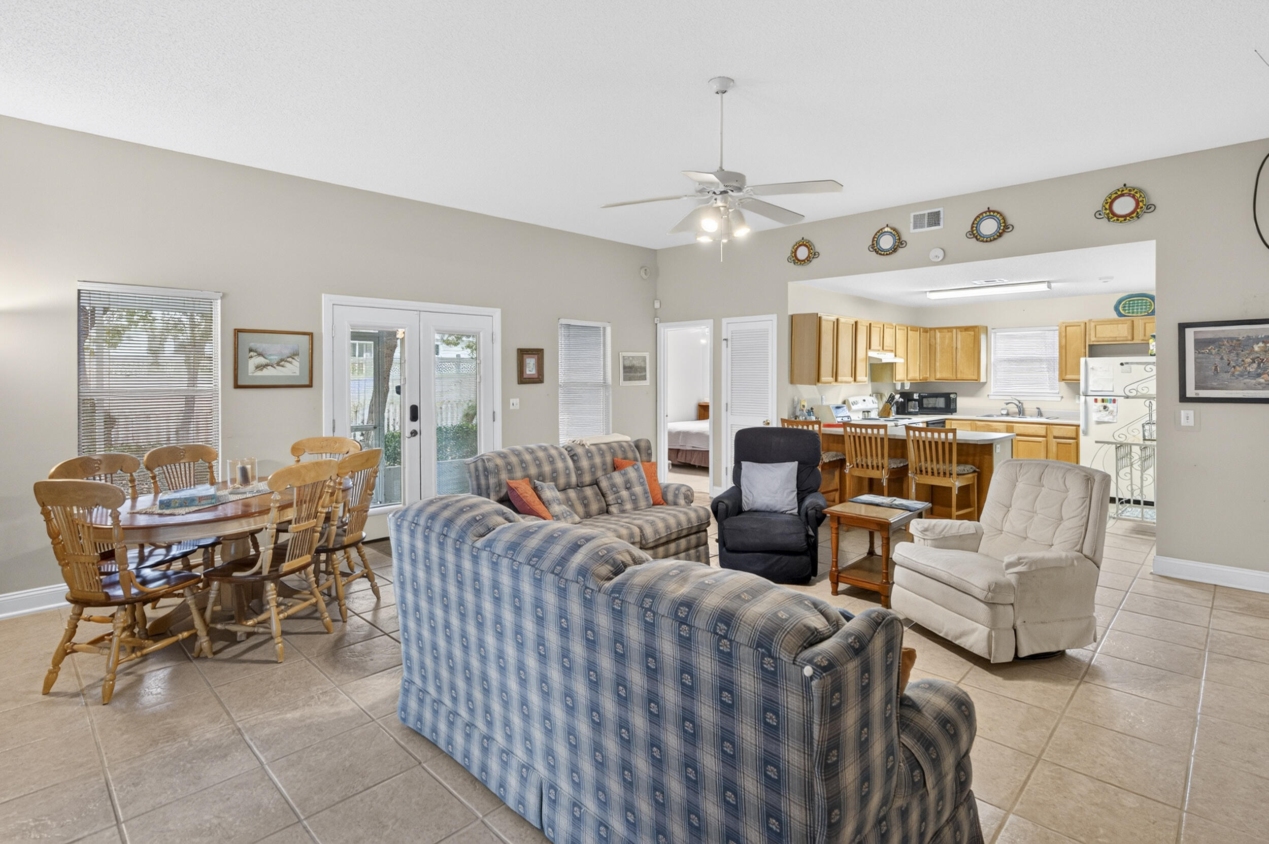 CRYSTAL BEACH - Residential