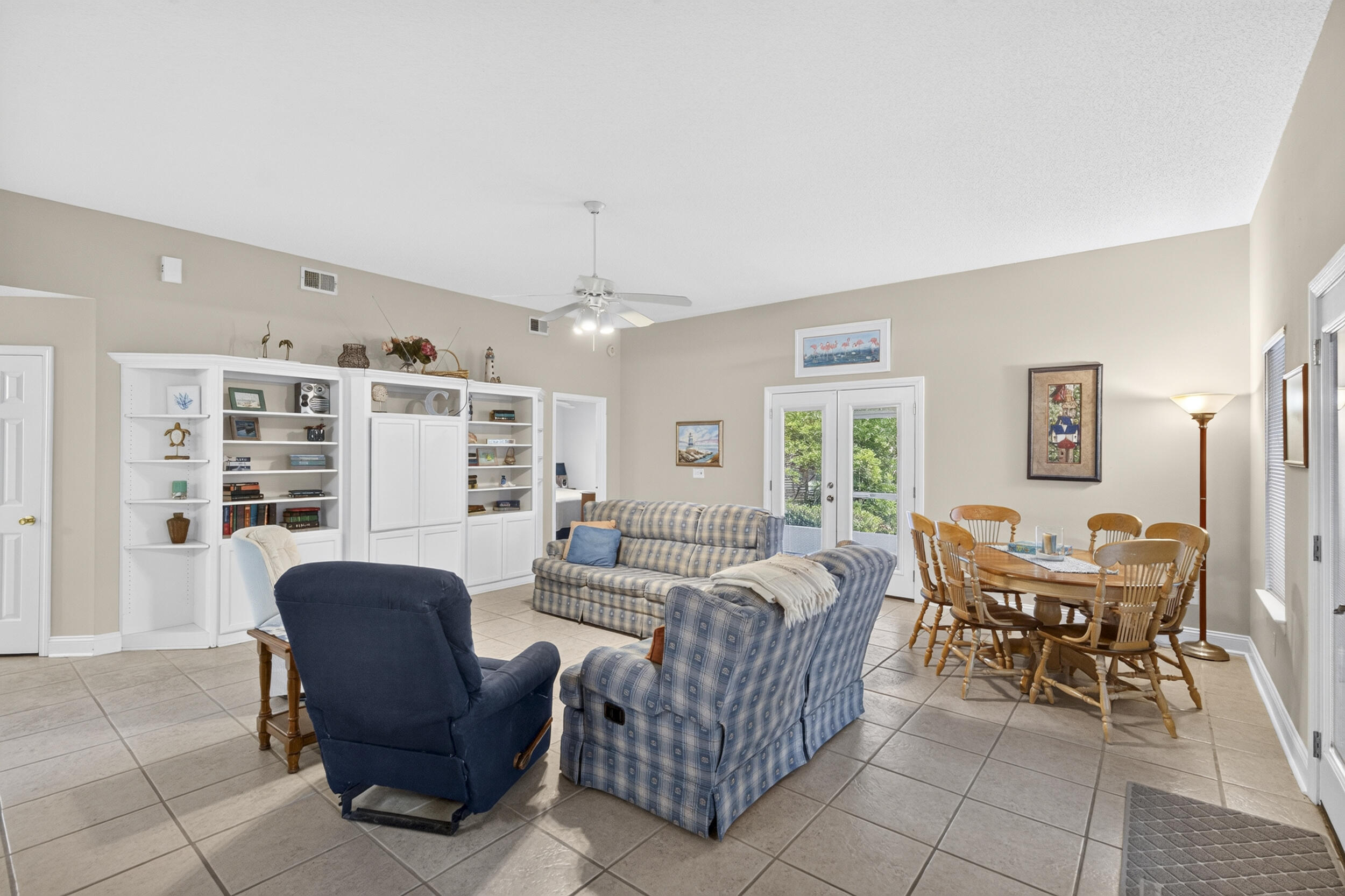 CRYSTAL BEACH - Residential