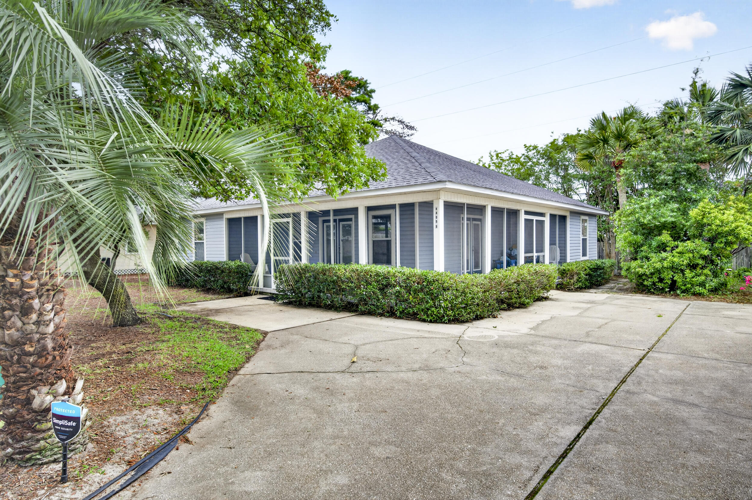 CRYSTAL BEACH - Residential