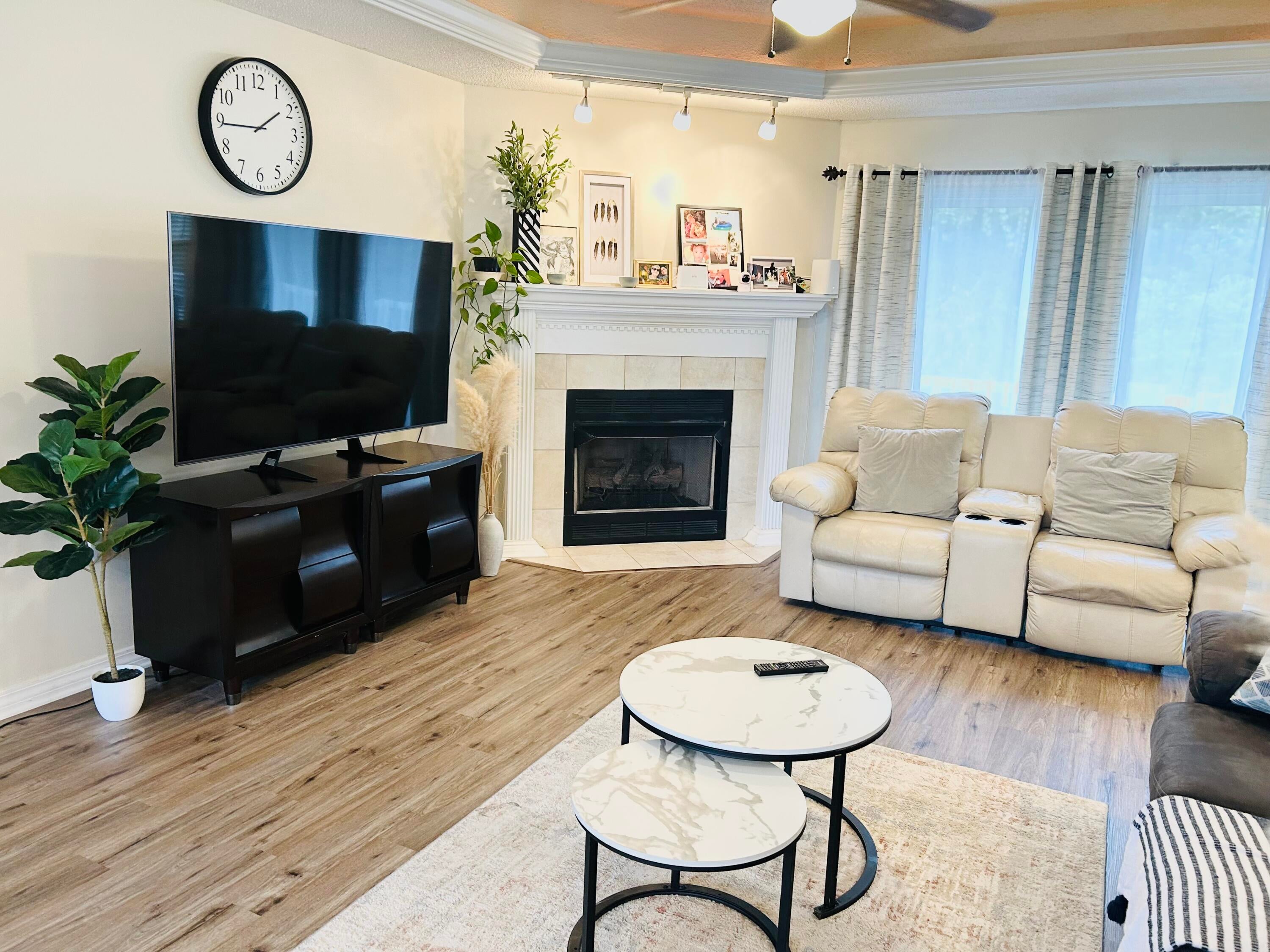 OAK PARK ESTATES - Residential