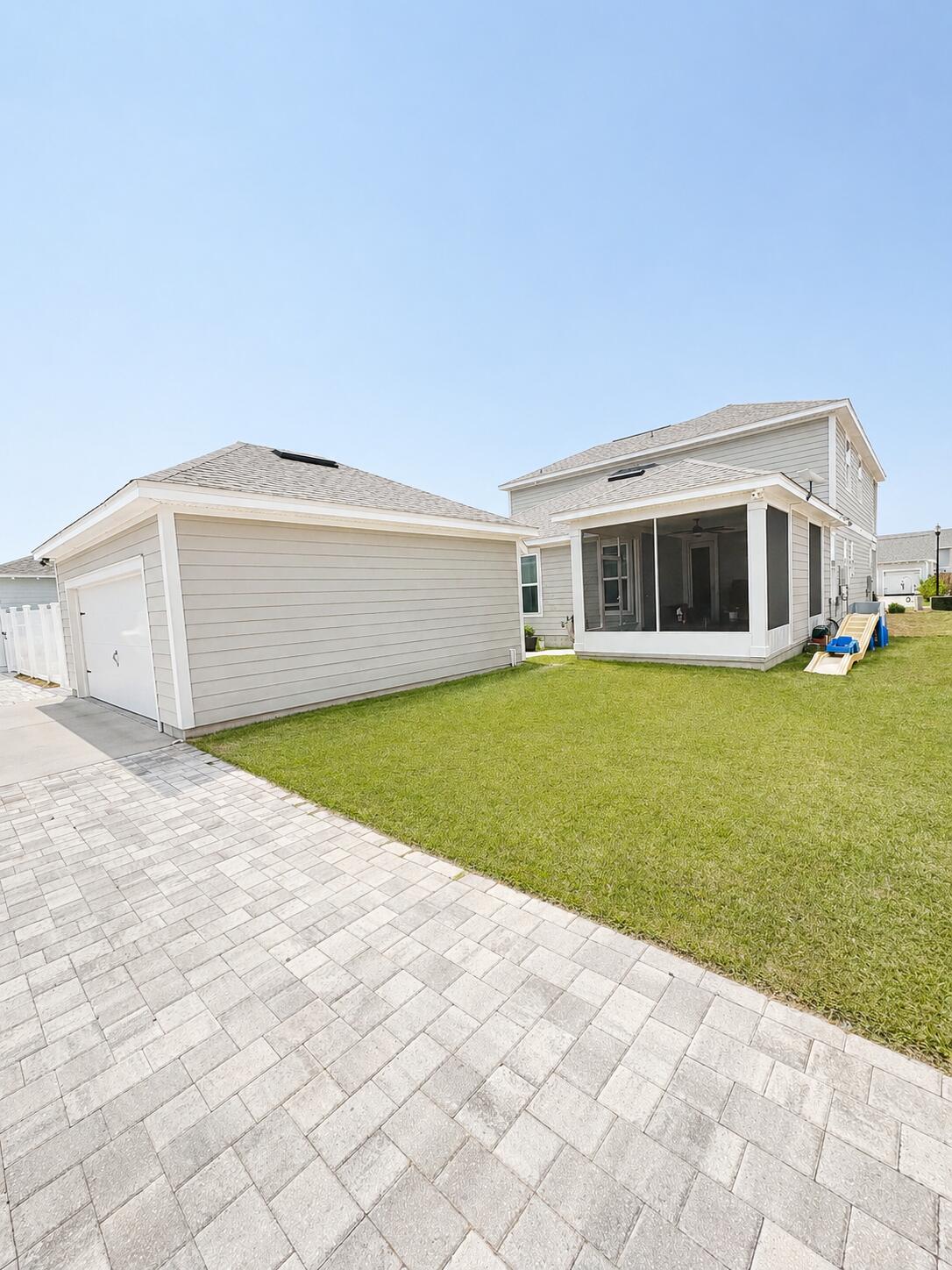 SWEET BAY - Residential