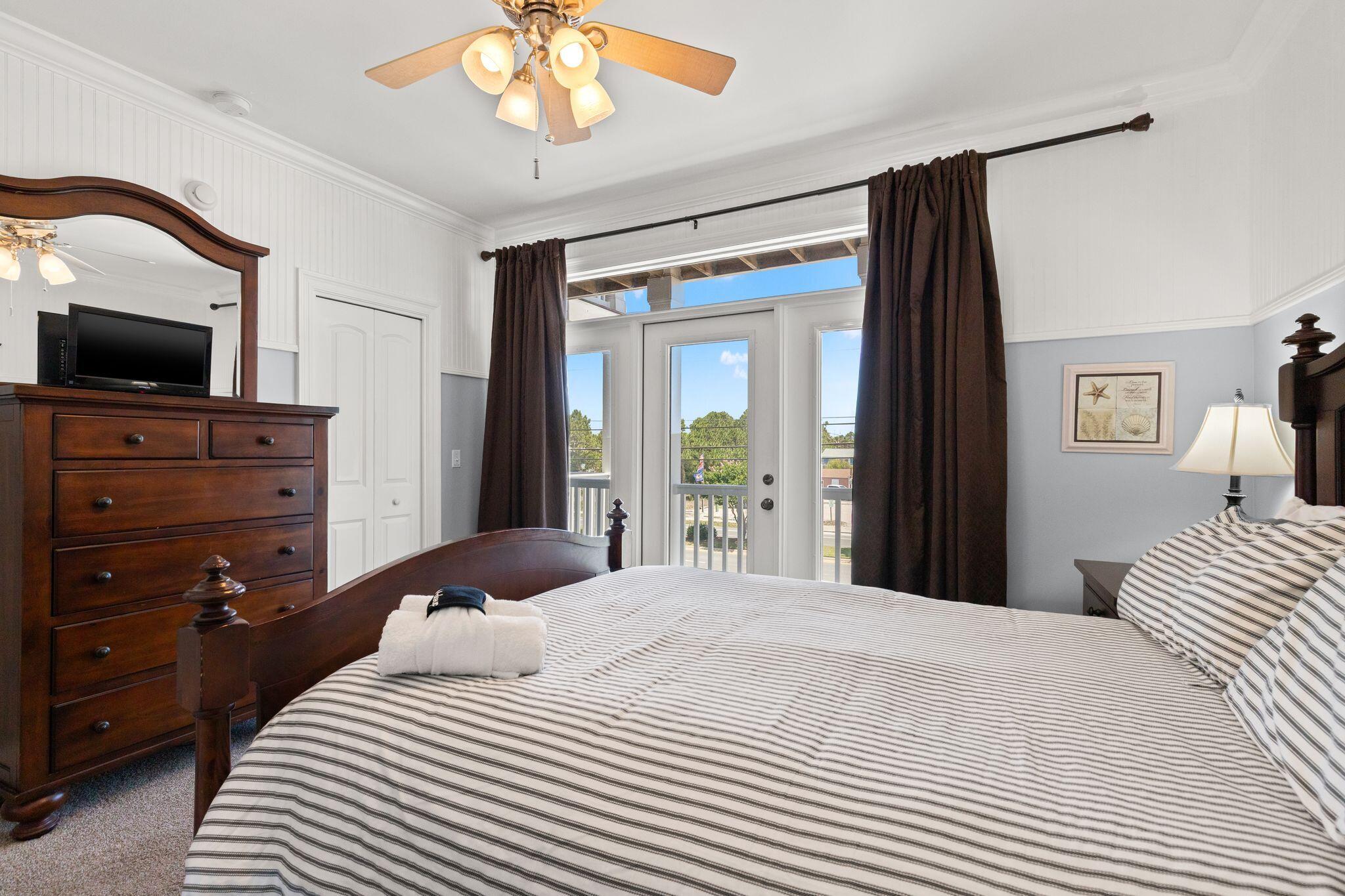THE COTTAGES OF ALBACORE VILLAGE - Residential