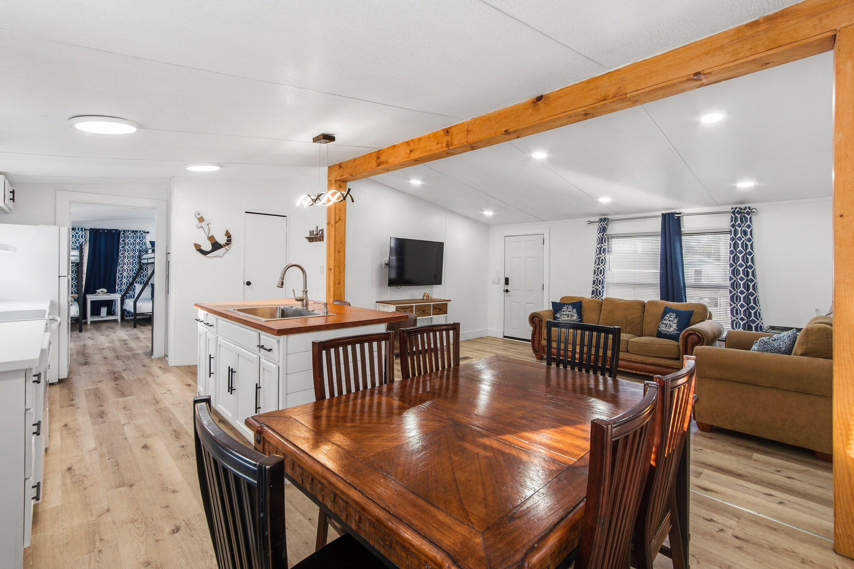 BAYSIDE - Residential