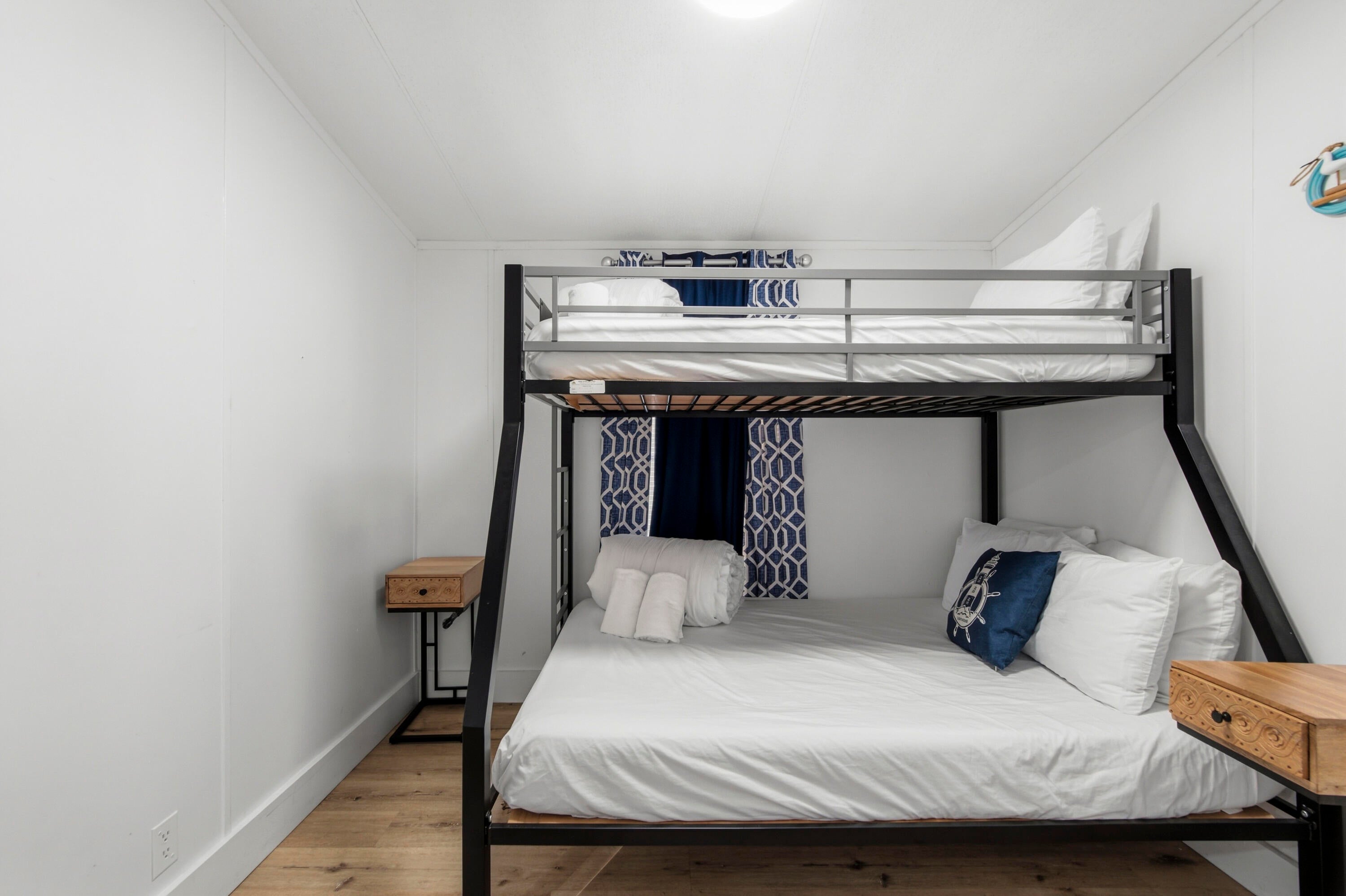 BAYSIDE - Residential