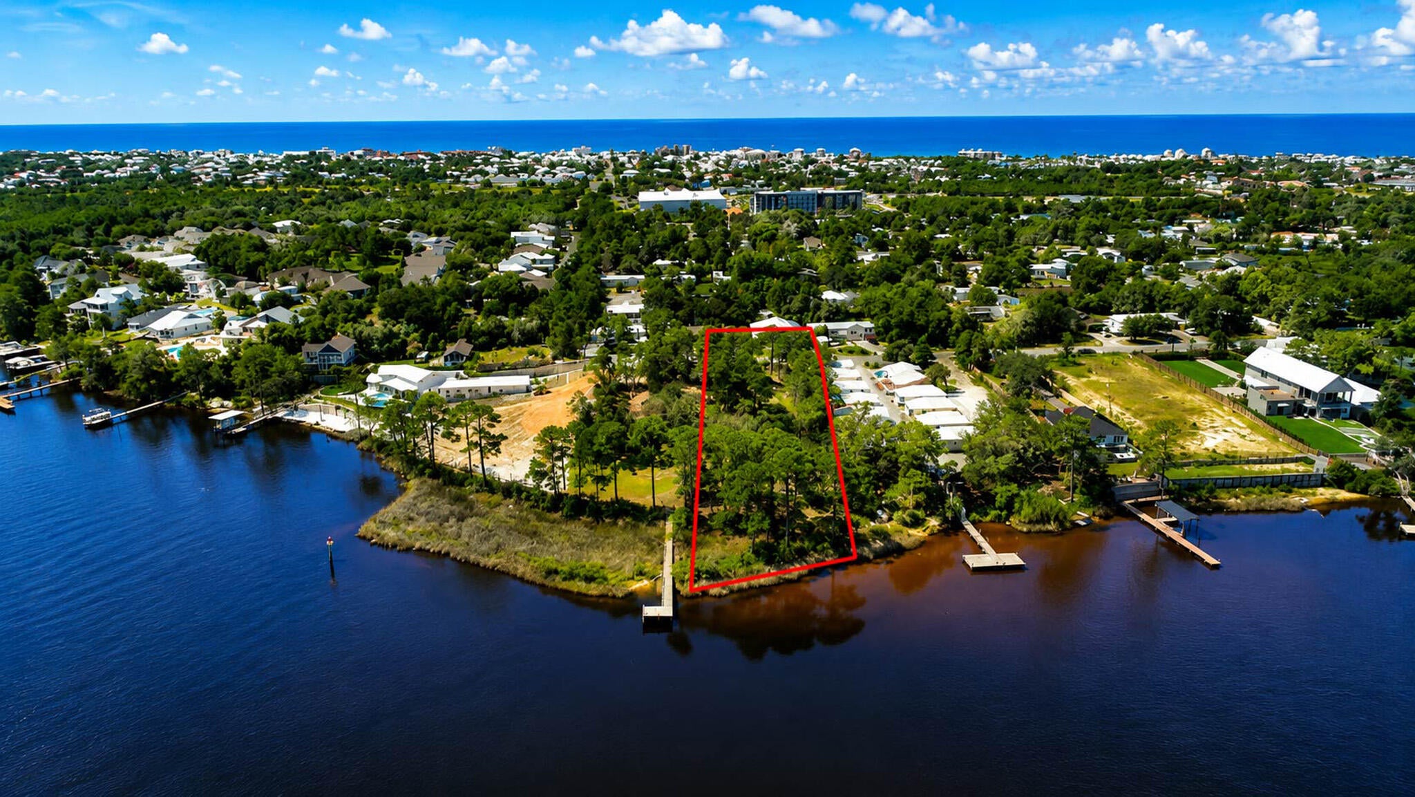 NO RECORDED SUBDIVISION - Land
