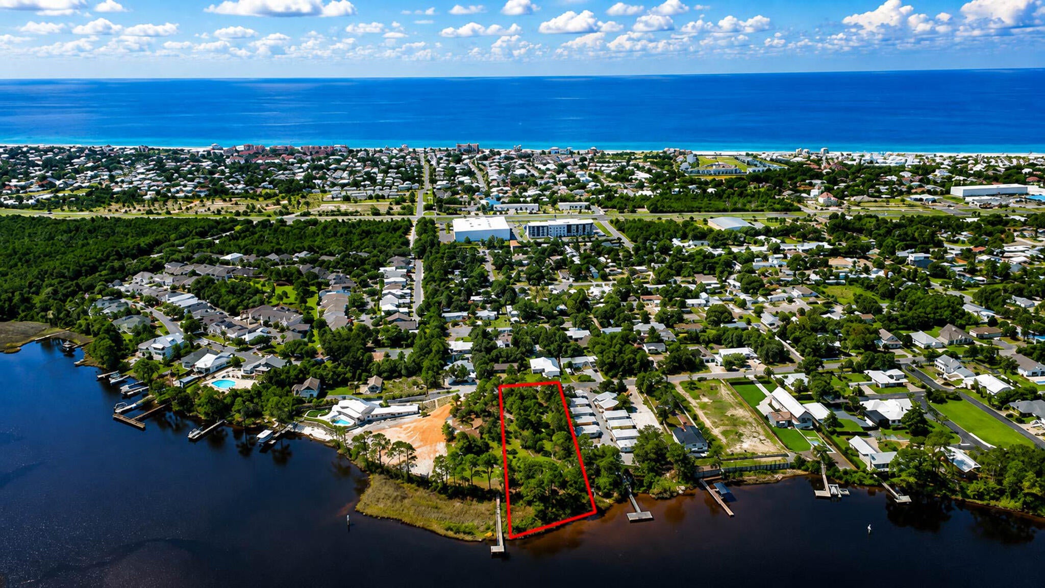 NO RECORDED SUBDIVISION - Land