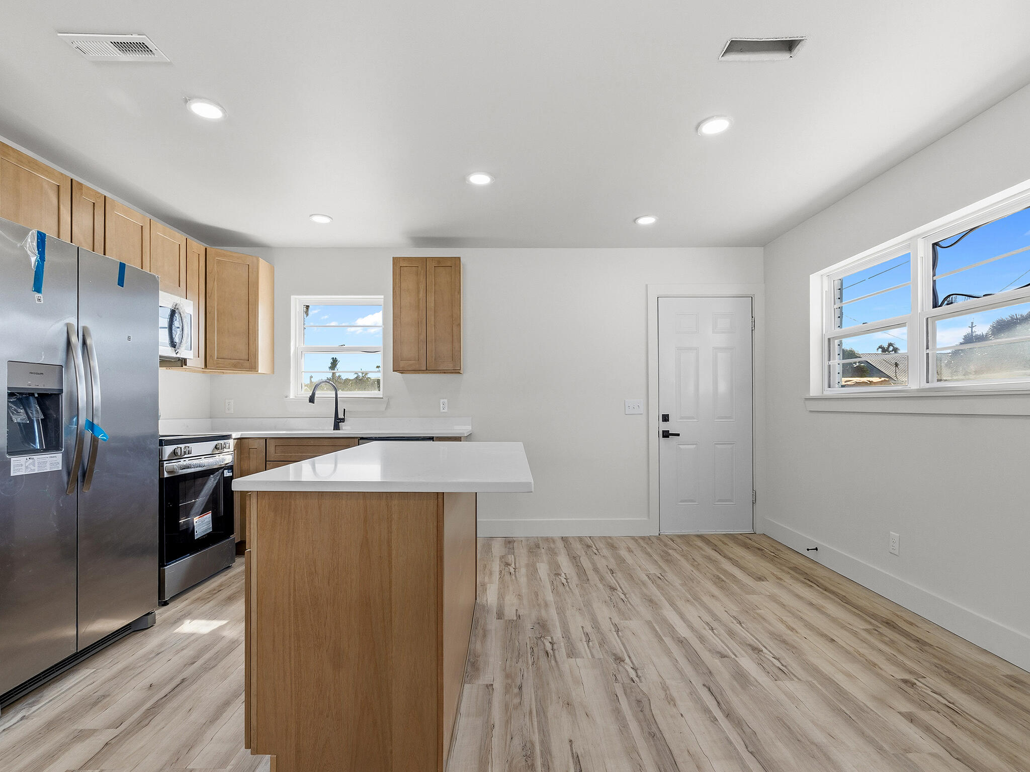 HOLIDAY BEACH UNIT 01 - Residential