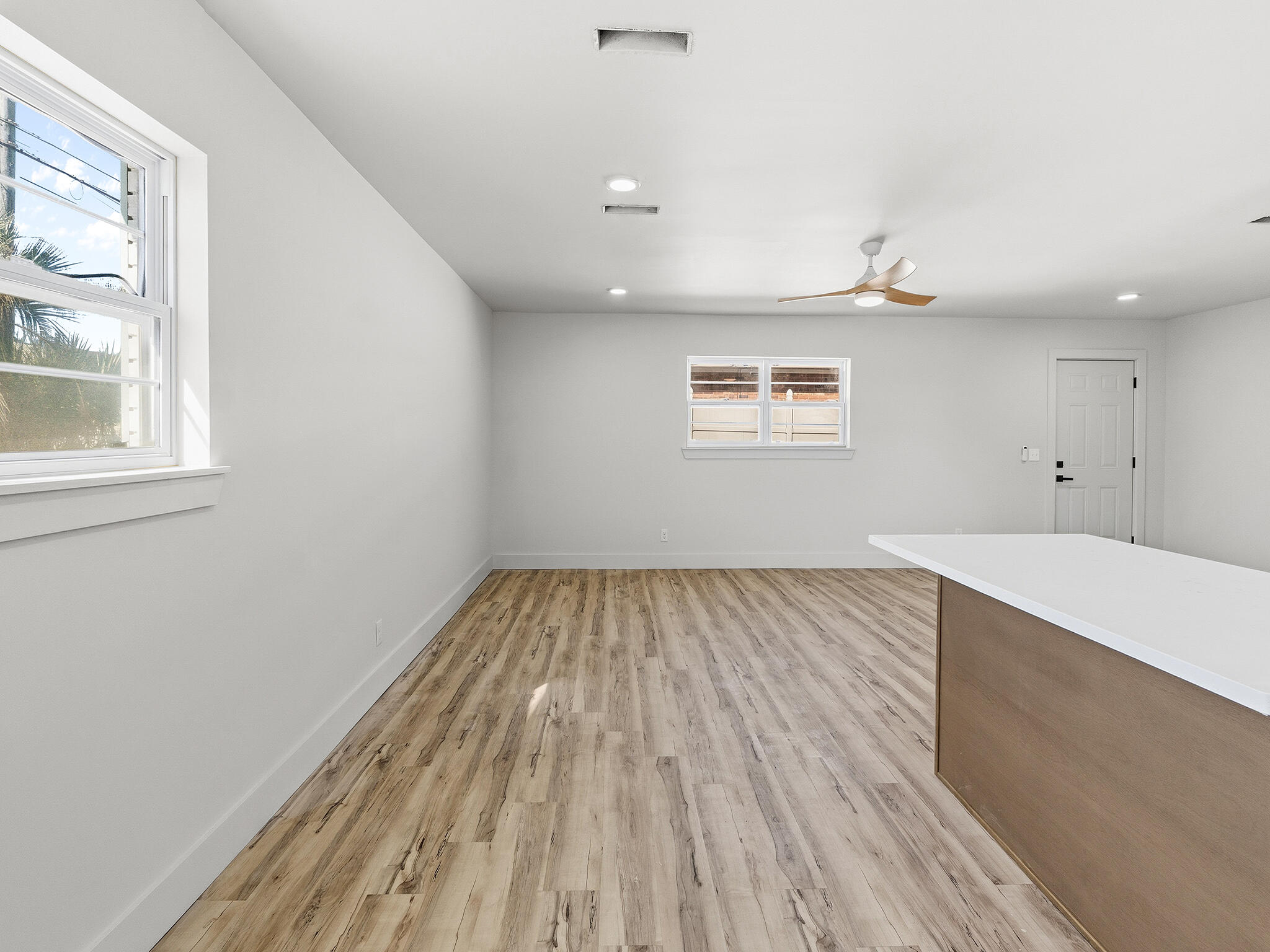 HOLIDAY BEACH UNIT 01 - Residential