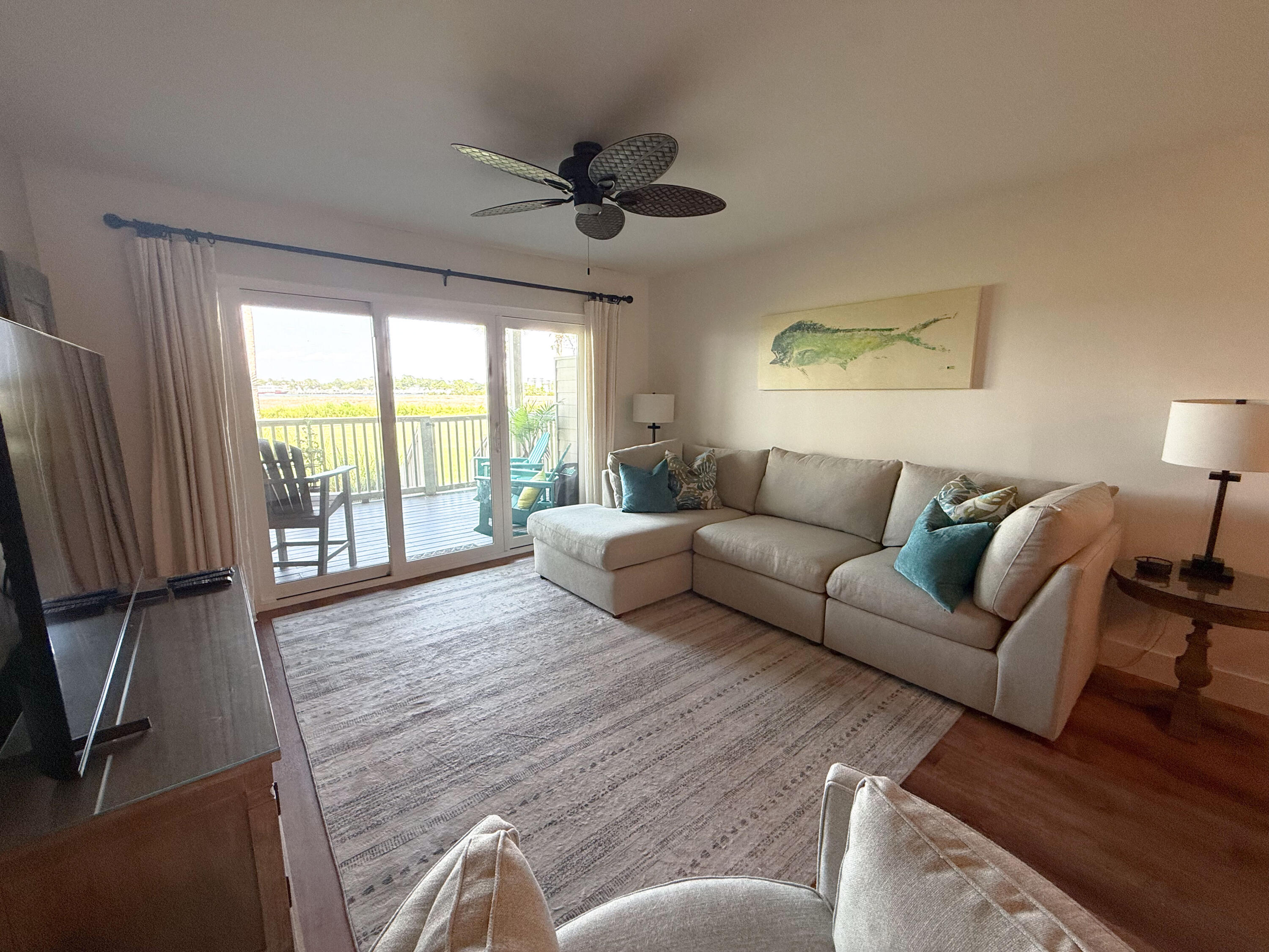 HARBOUR POINT CONDO - Residential