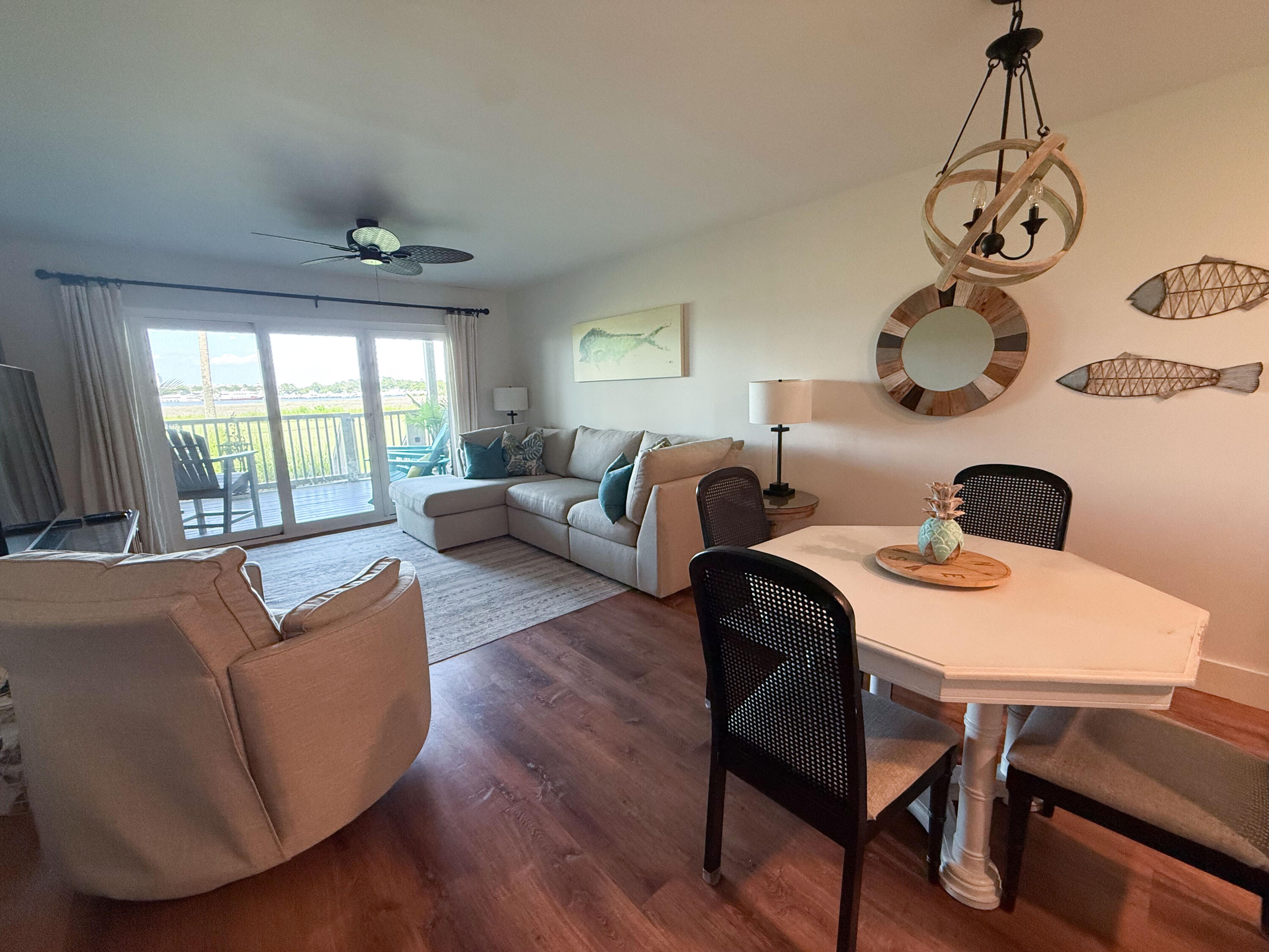 HARBOUR POINT CONDO - Residential