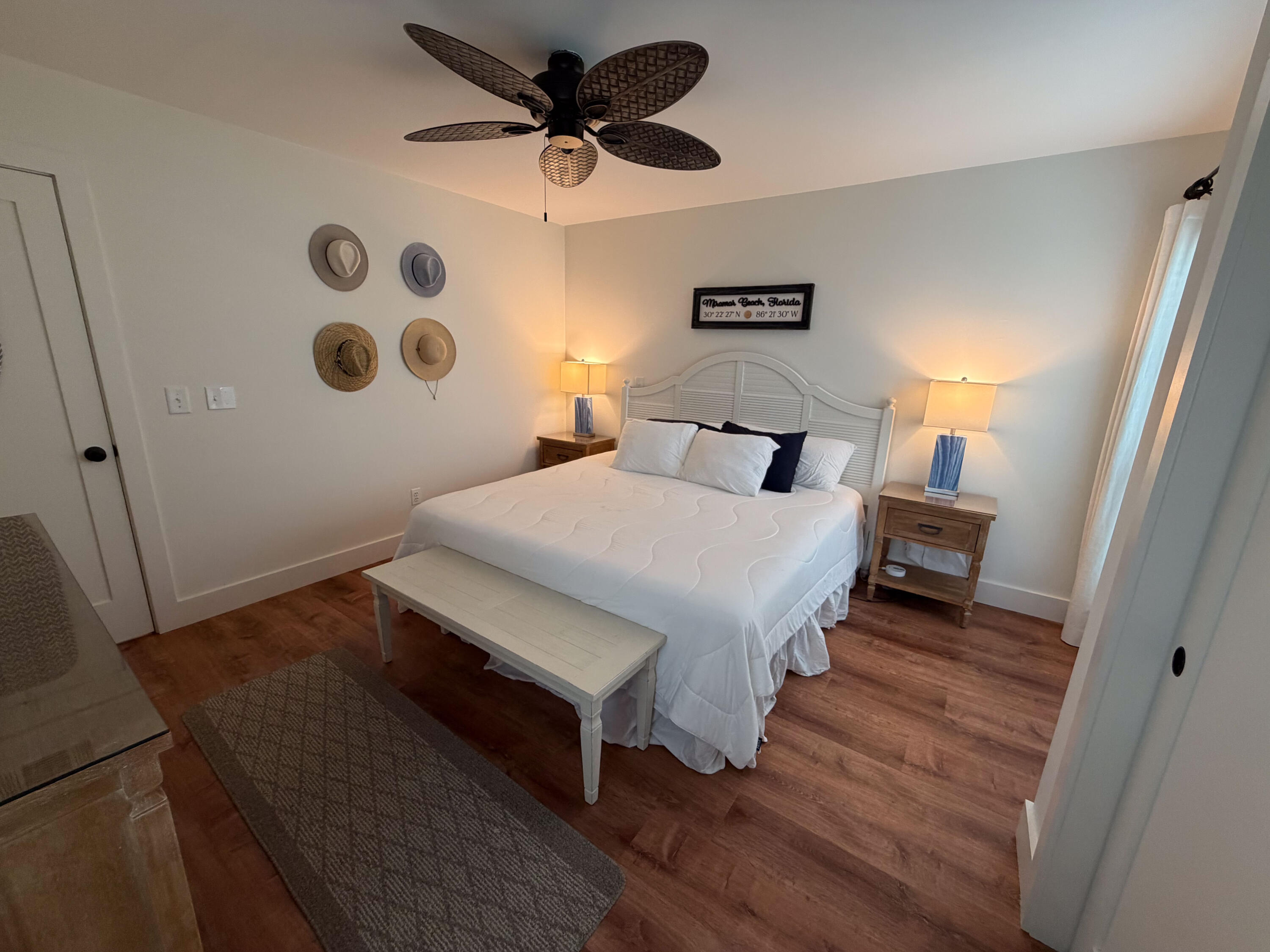 HARBOUR POINT CONDO - Residential