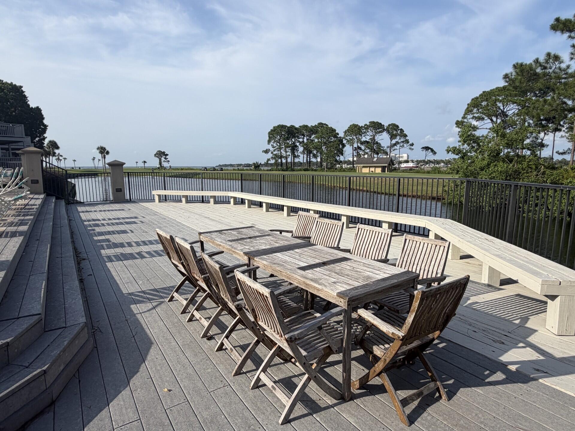 HARBOUR POINT CONDO - Residential