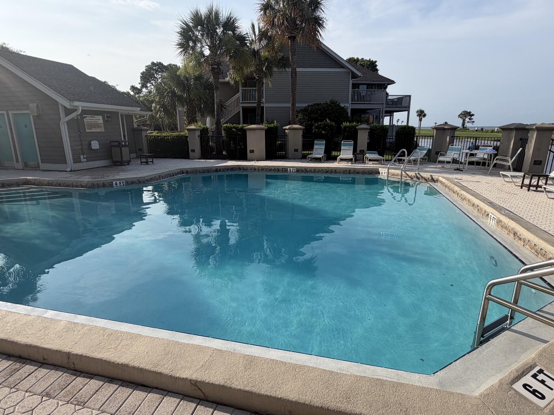 HARBOUR POINT CONDO - Residential