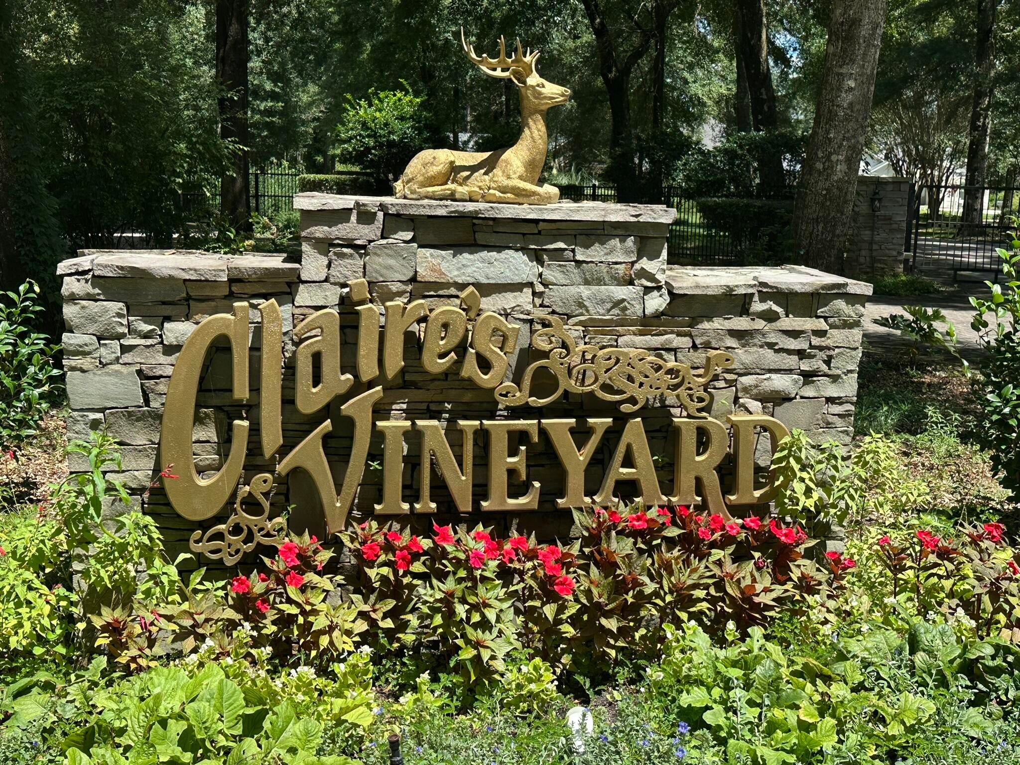 CLAIRES VINEYARD - Residential