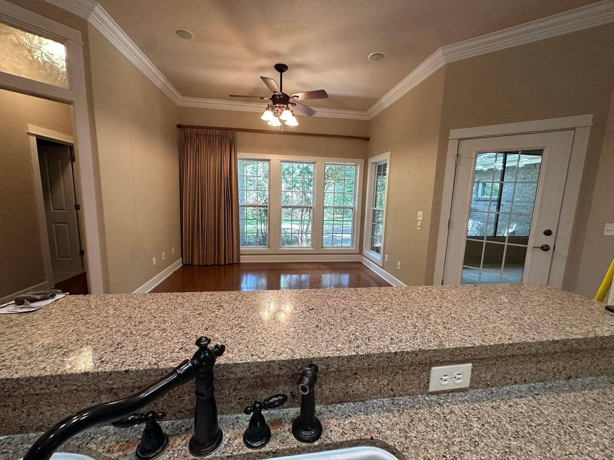 CLAIRES VINEYARD - Residential