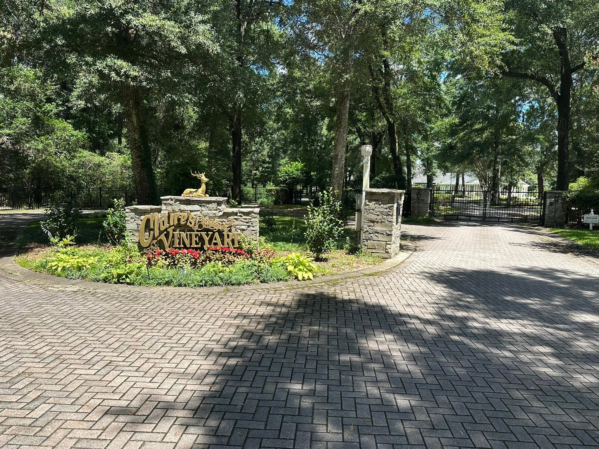 CLAIRES VINEYARD - Residential