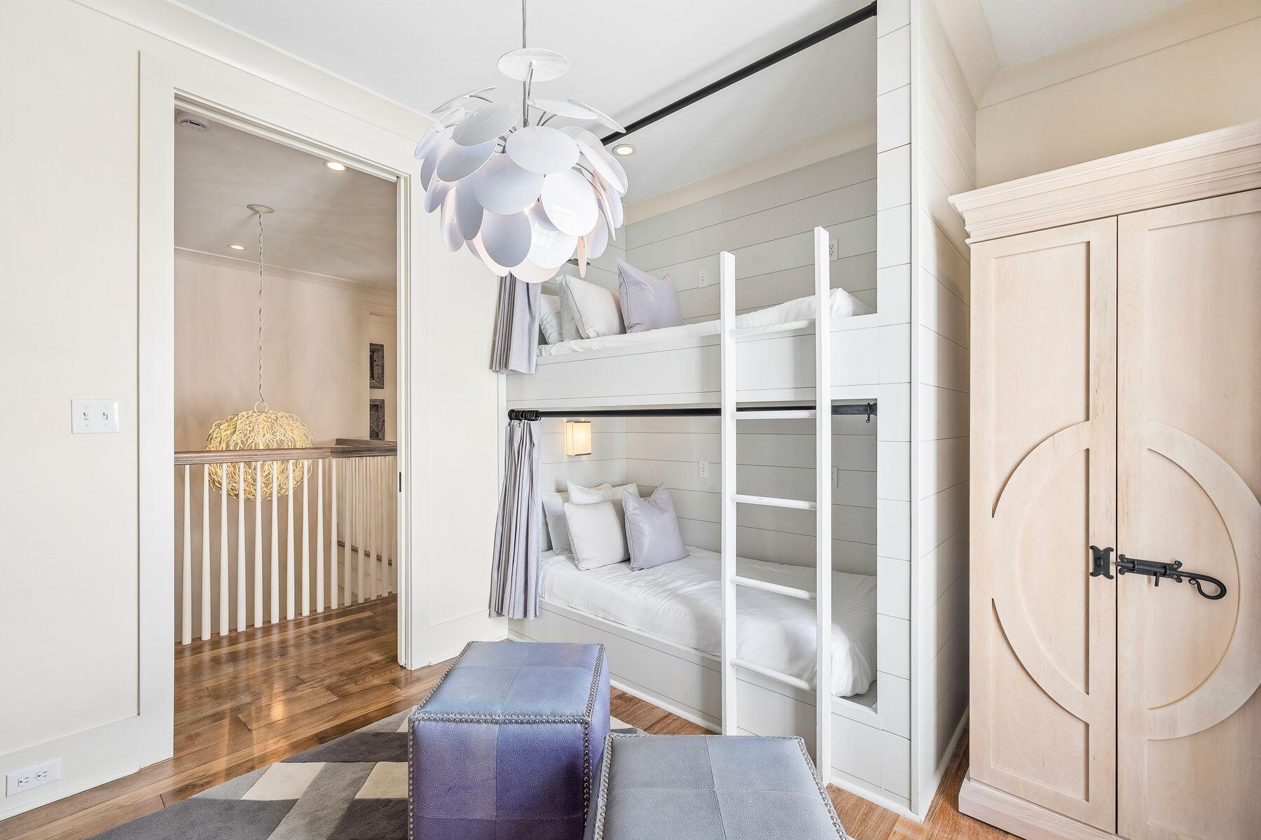 ALYS BEACH - Residential