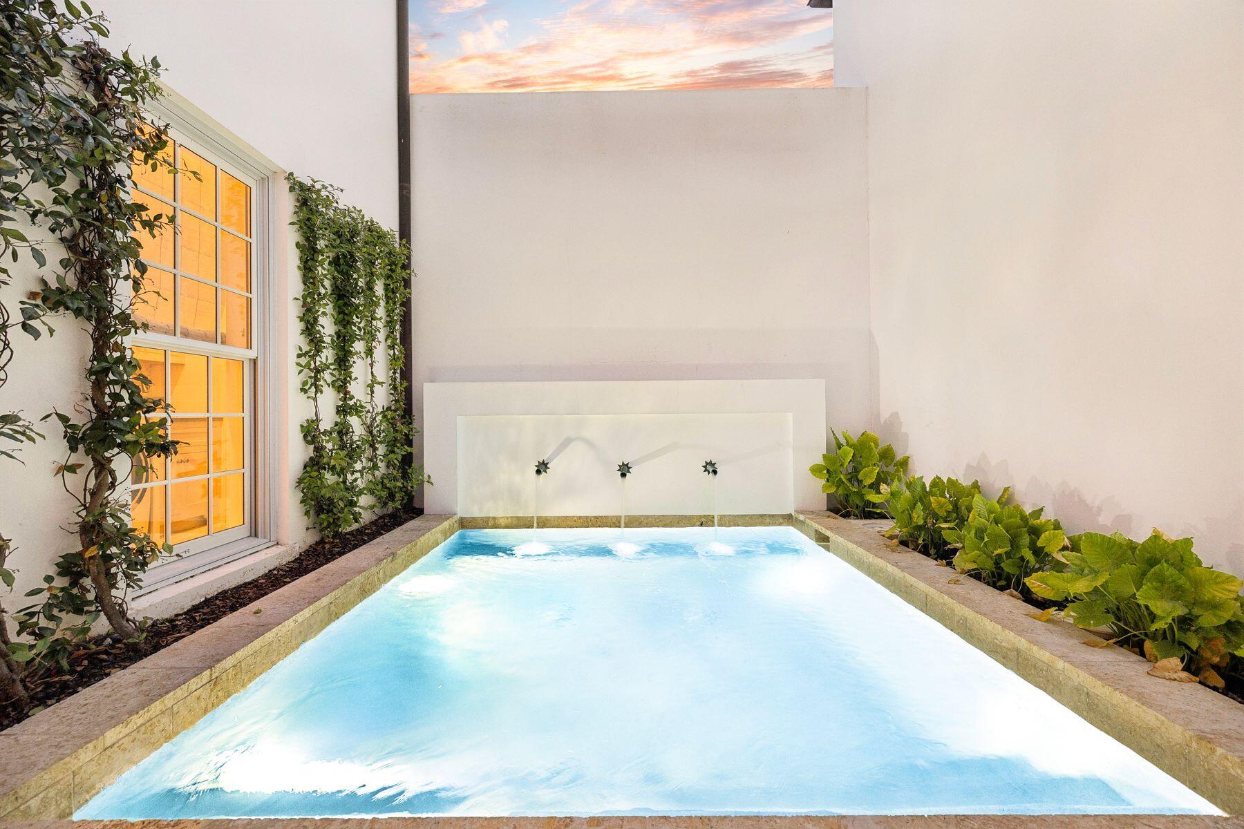 ALYS BEACH - Residential