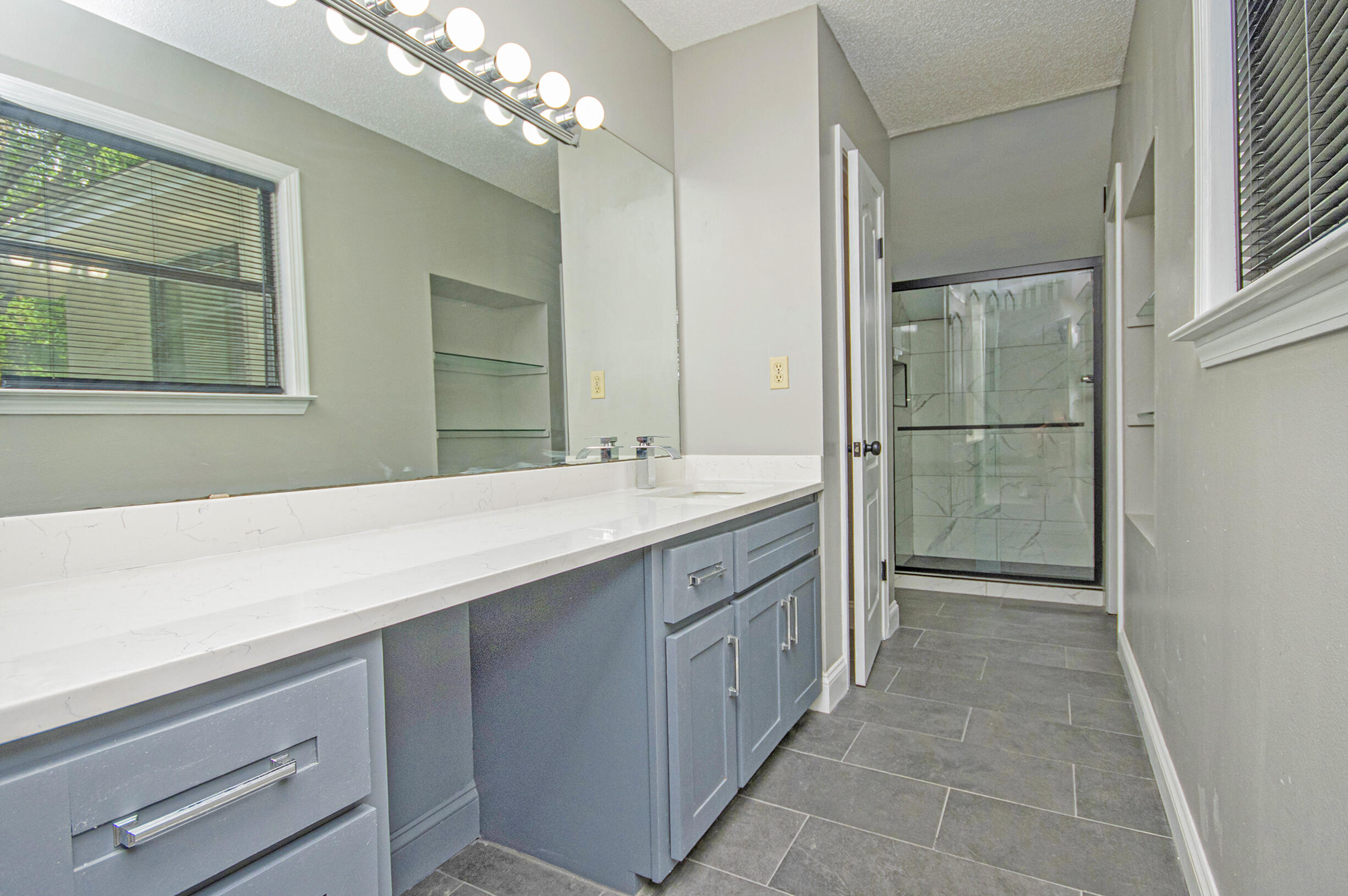 KENNEDY LAKES 1ST ADDN - Residential