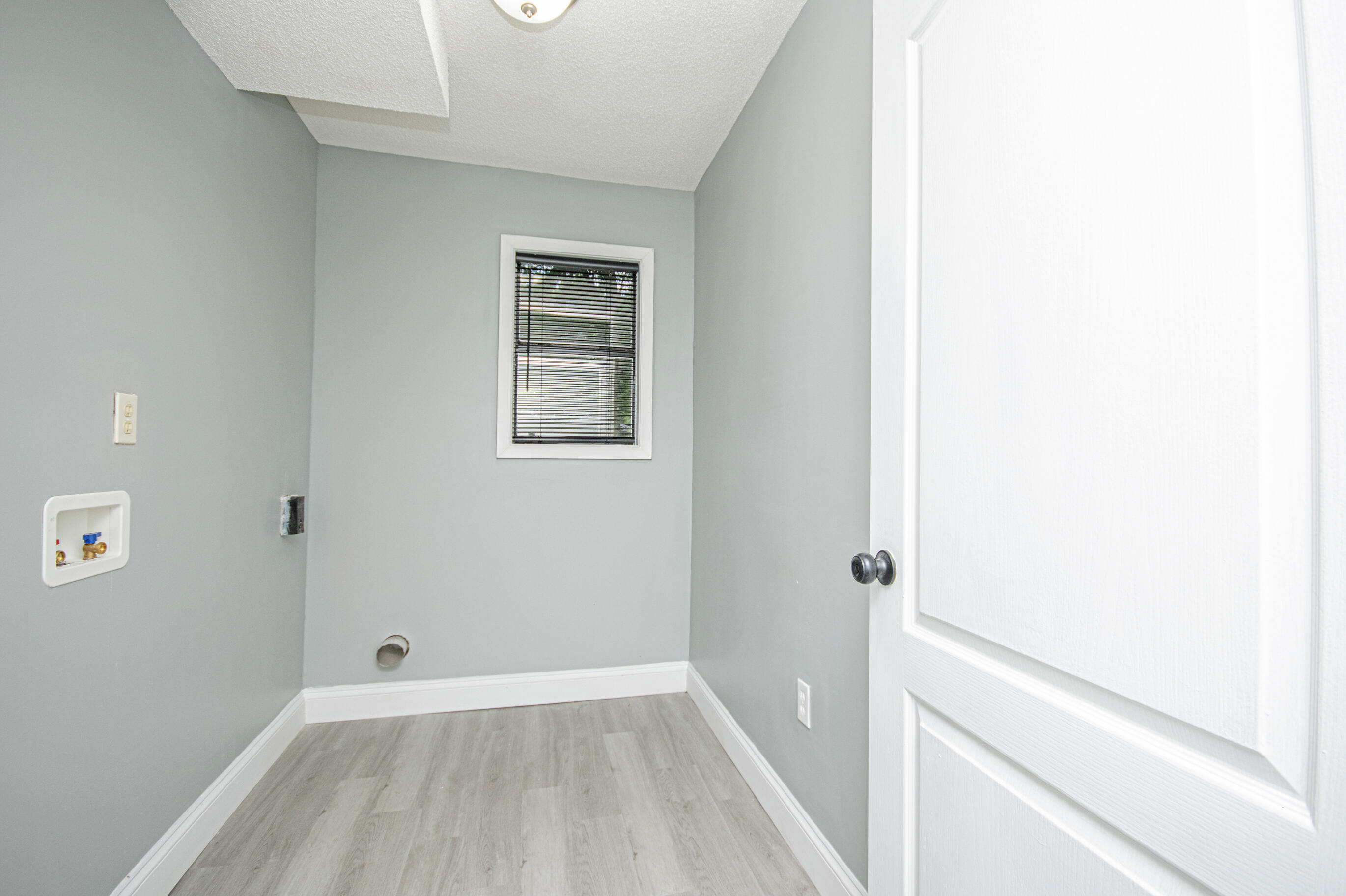 KENNEDY LAKES 1ST ADDN - Residential