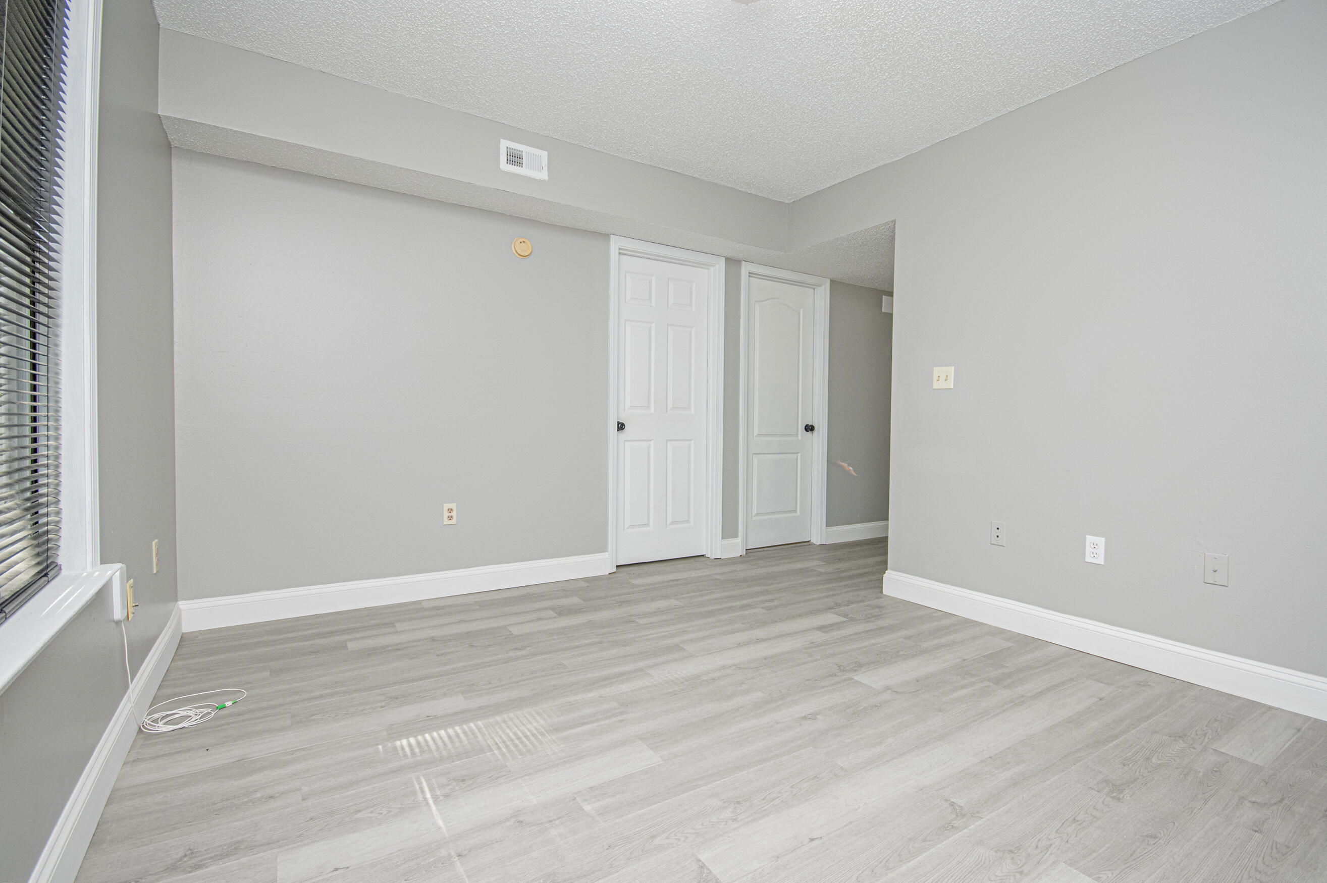 KENNEDY LAKES 1ST ADDN - Residential