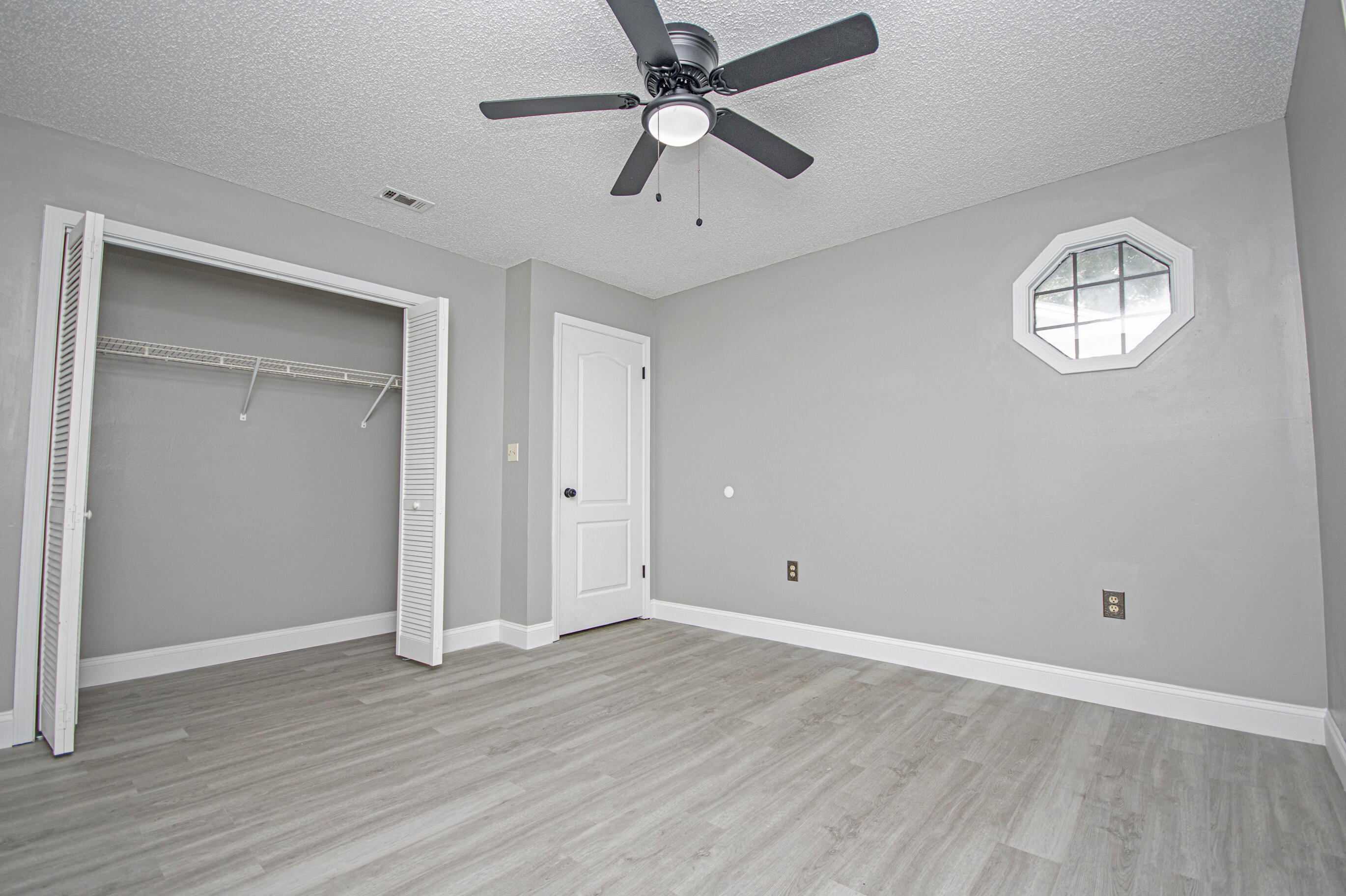KENNEDY LAKES 1ST ADDN - Residential