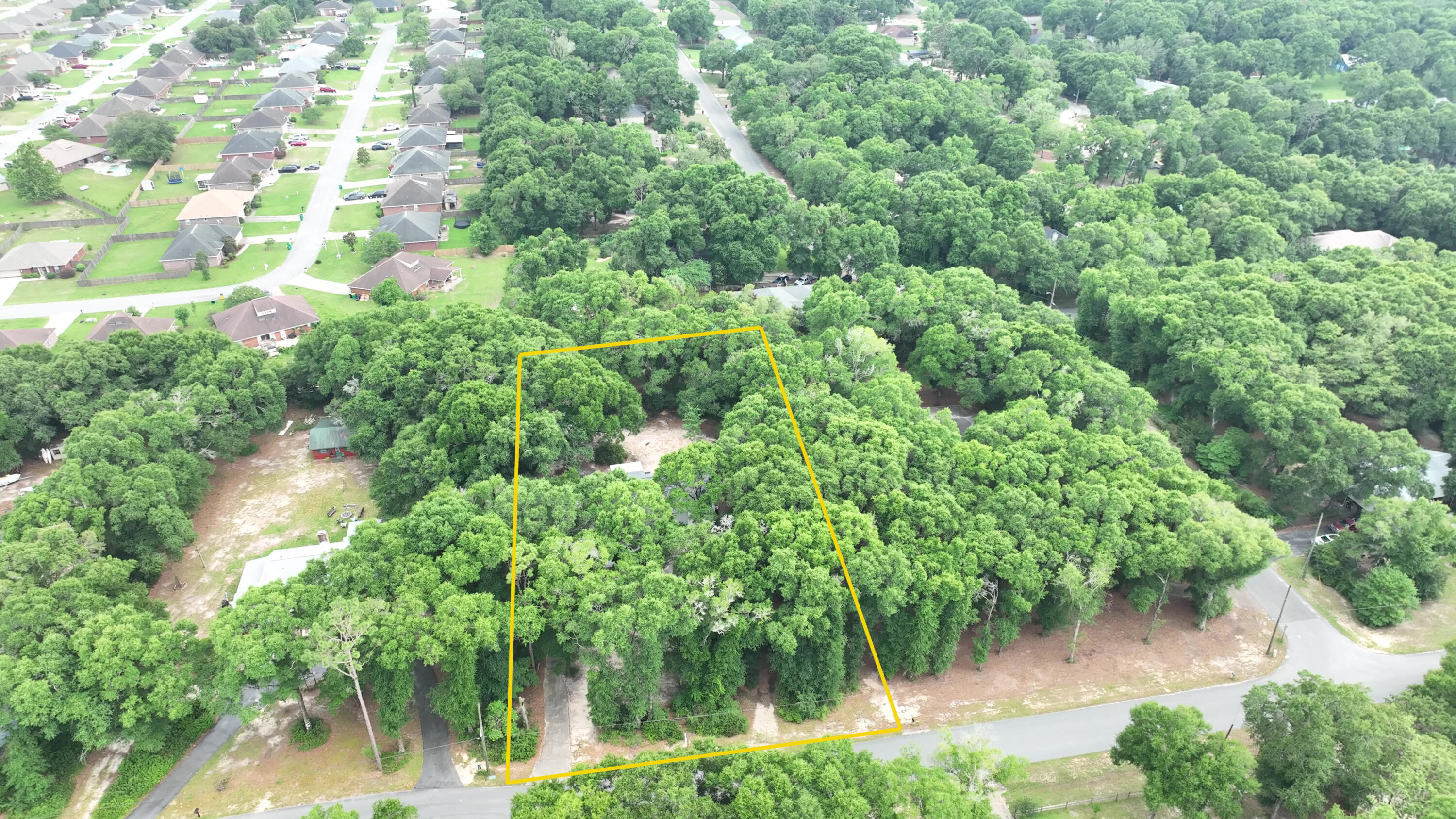 KENNEDY LAKES 1ST ADDN - Residential