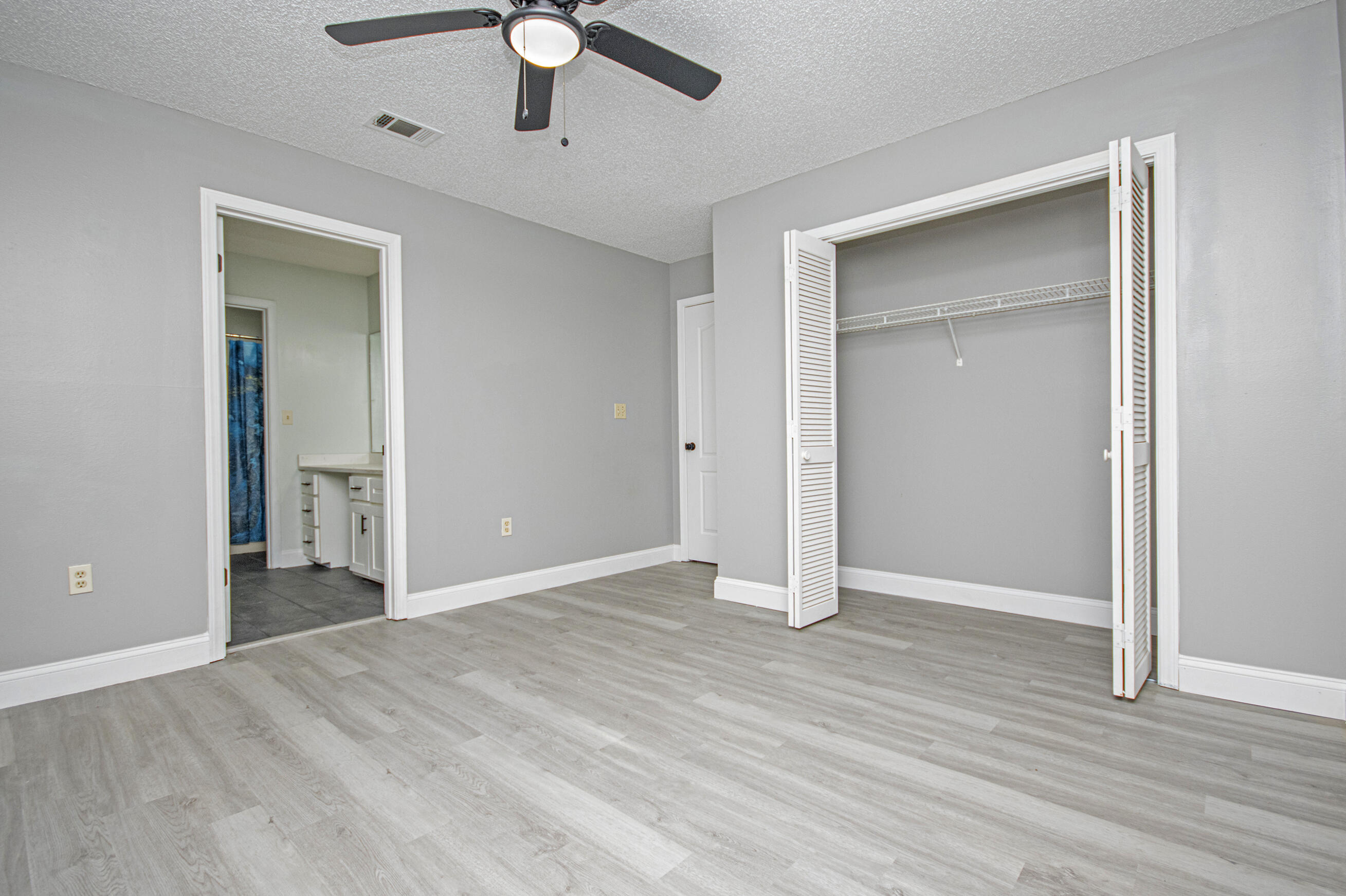 KENNEDY LAKES 1ST ADDN - Residential