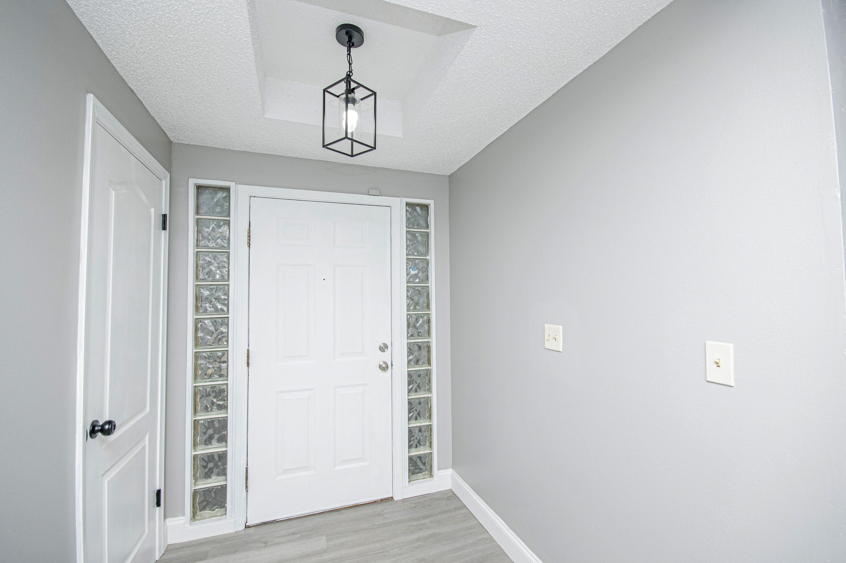 KENNEDY LAKES 1ST ADDN - Residential