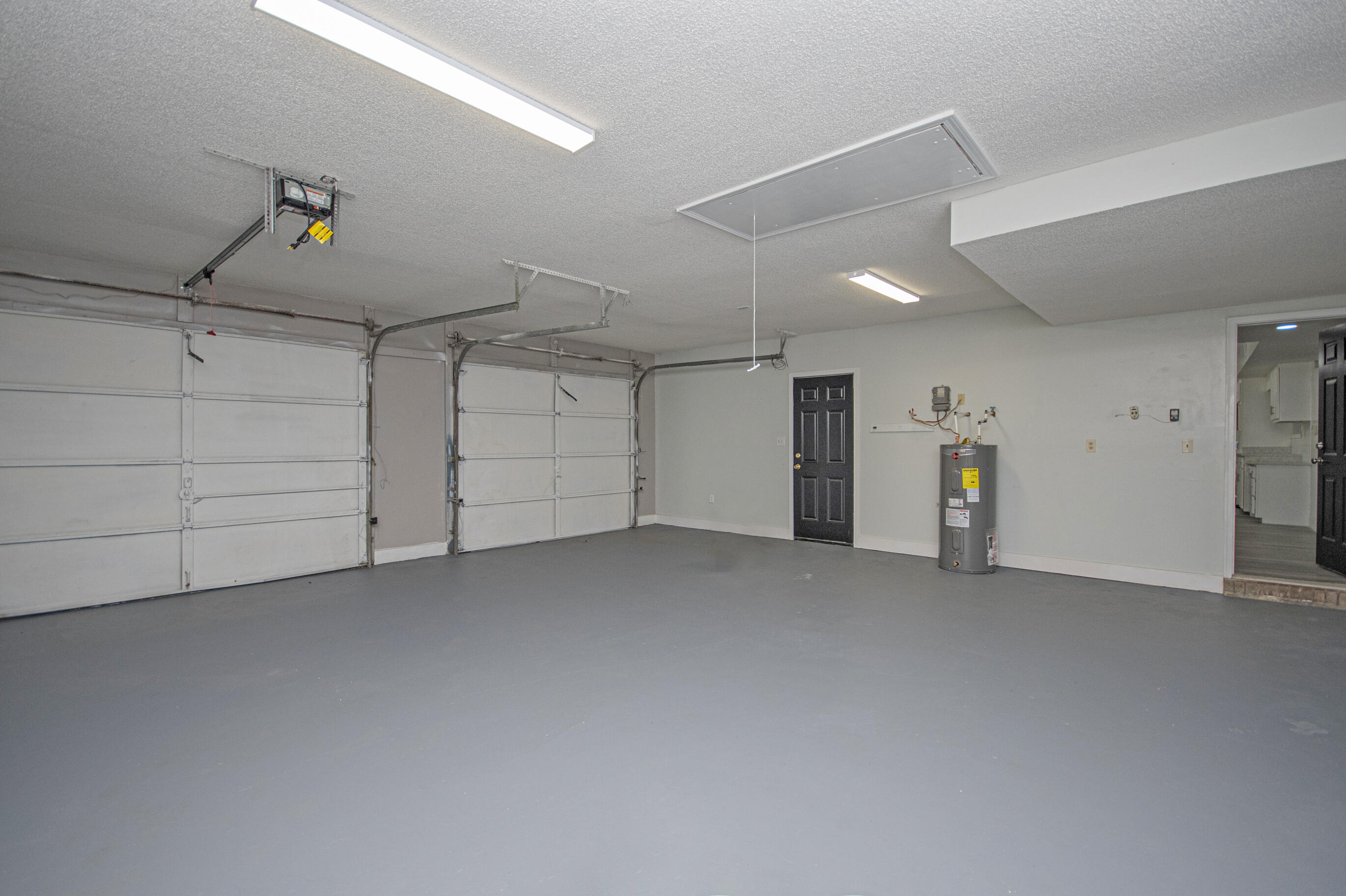 KENNEDY LAKES 1ST ADDN - Residential