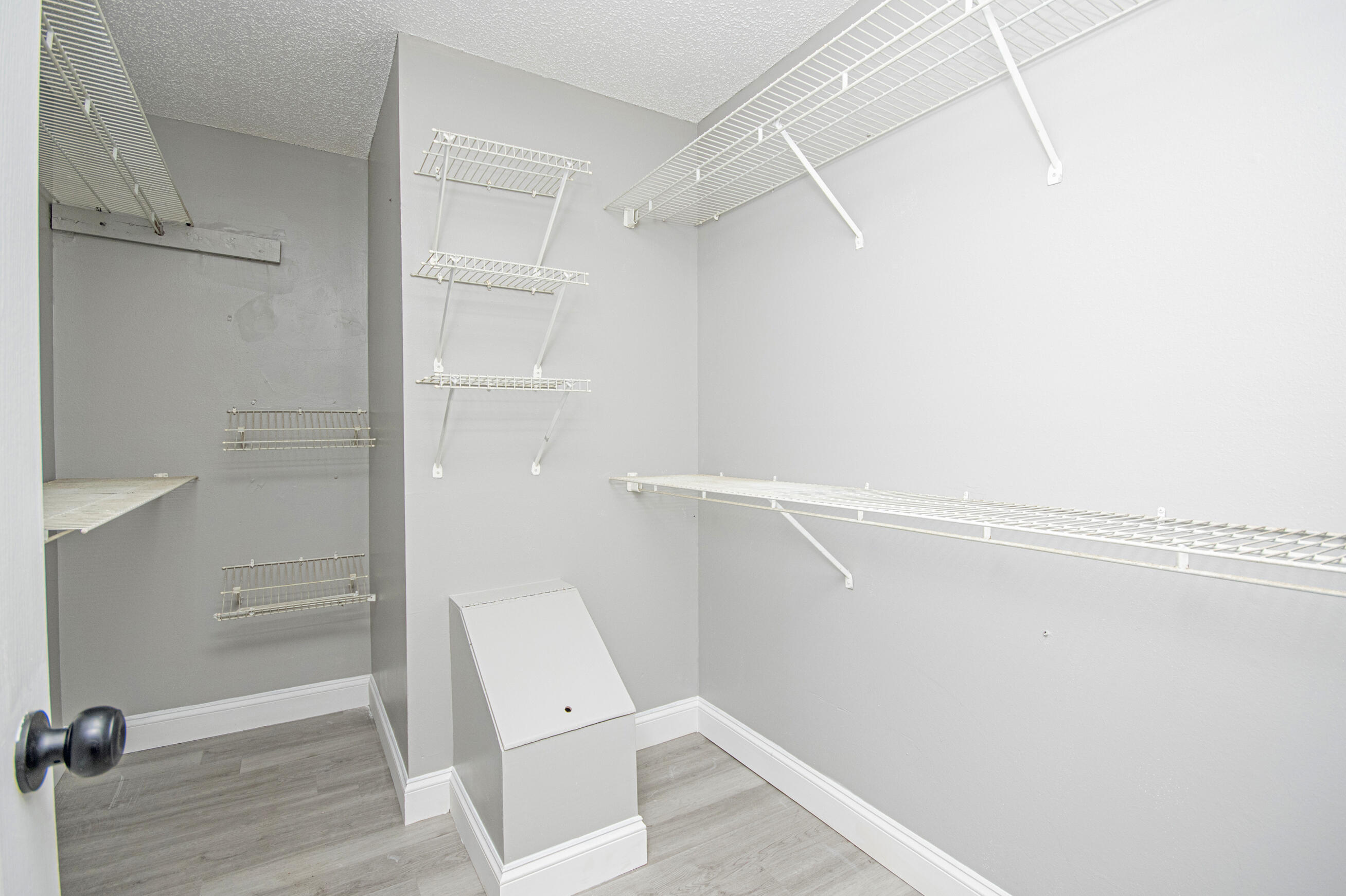 KENNEDY LAKES 1ST ADDN - Residential