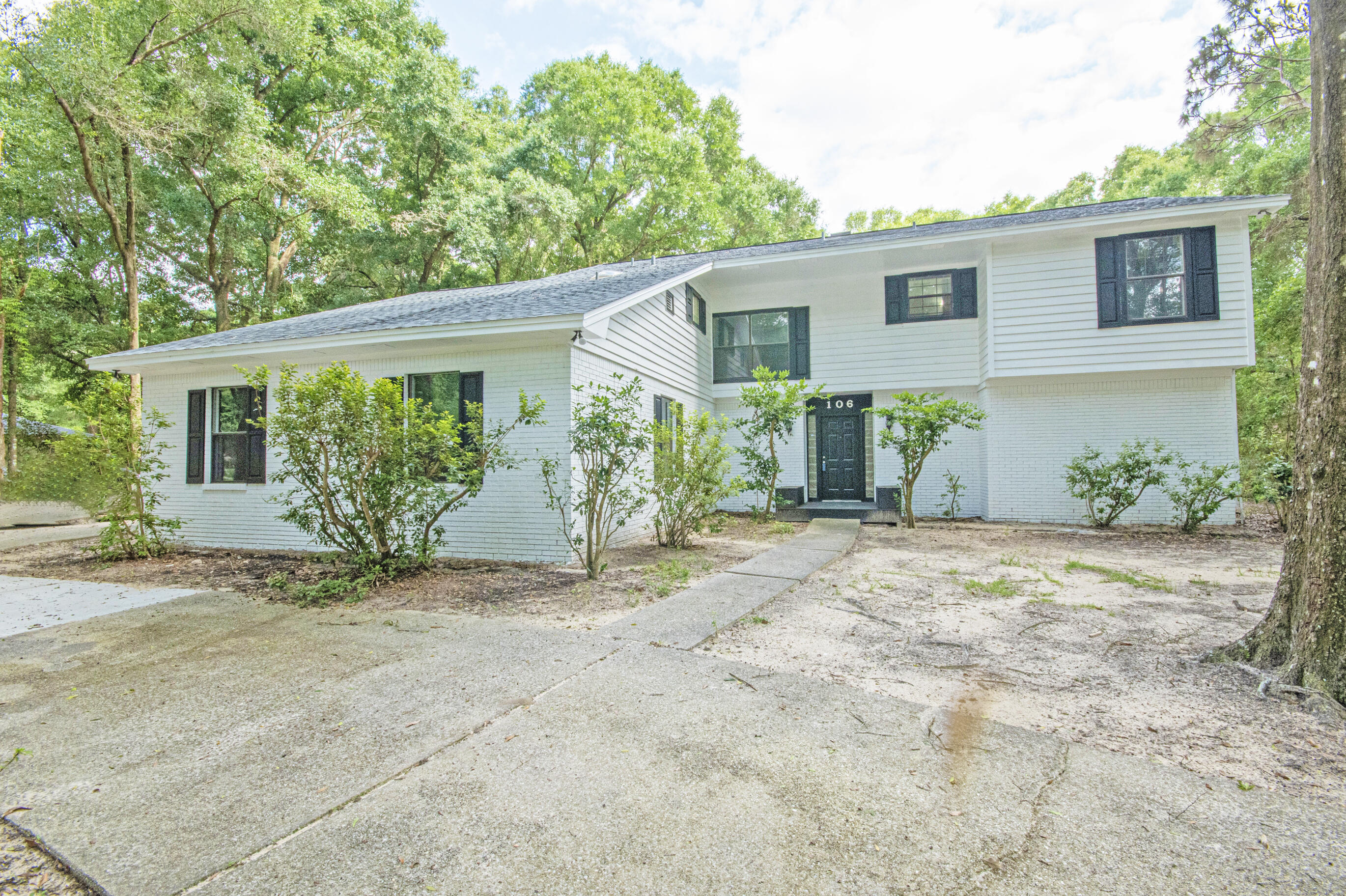 KENNEDY LAKES 1ST ADDN - Residential