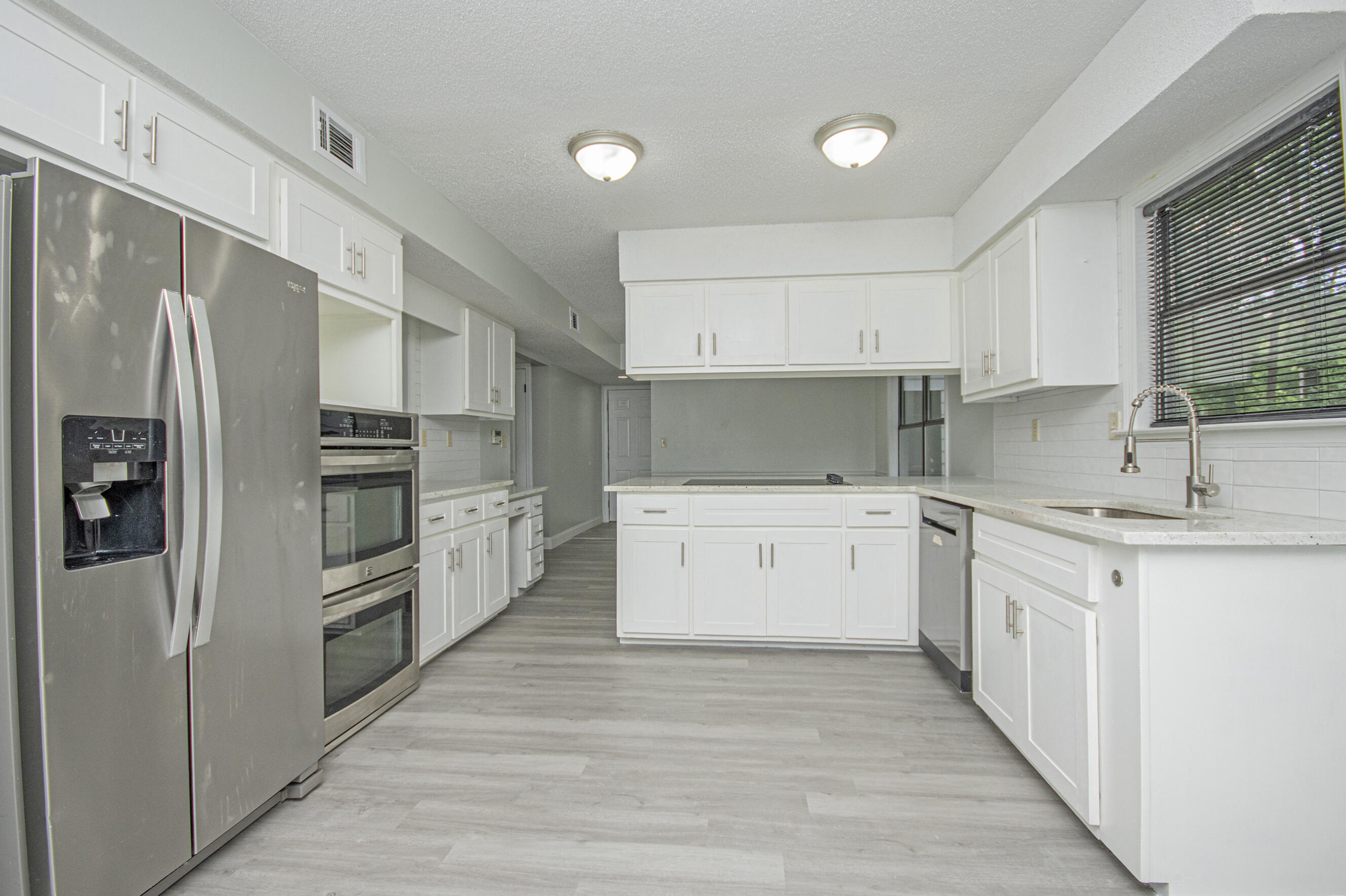 KENNEDY LAKES 1ST ADDN - Residential