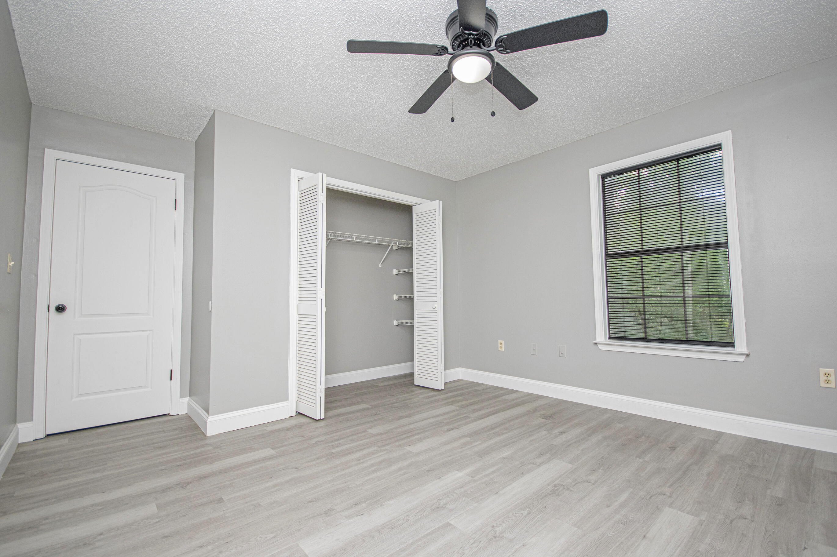 KENNEDY LAKES 1ST ADDN - Residential