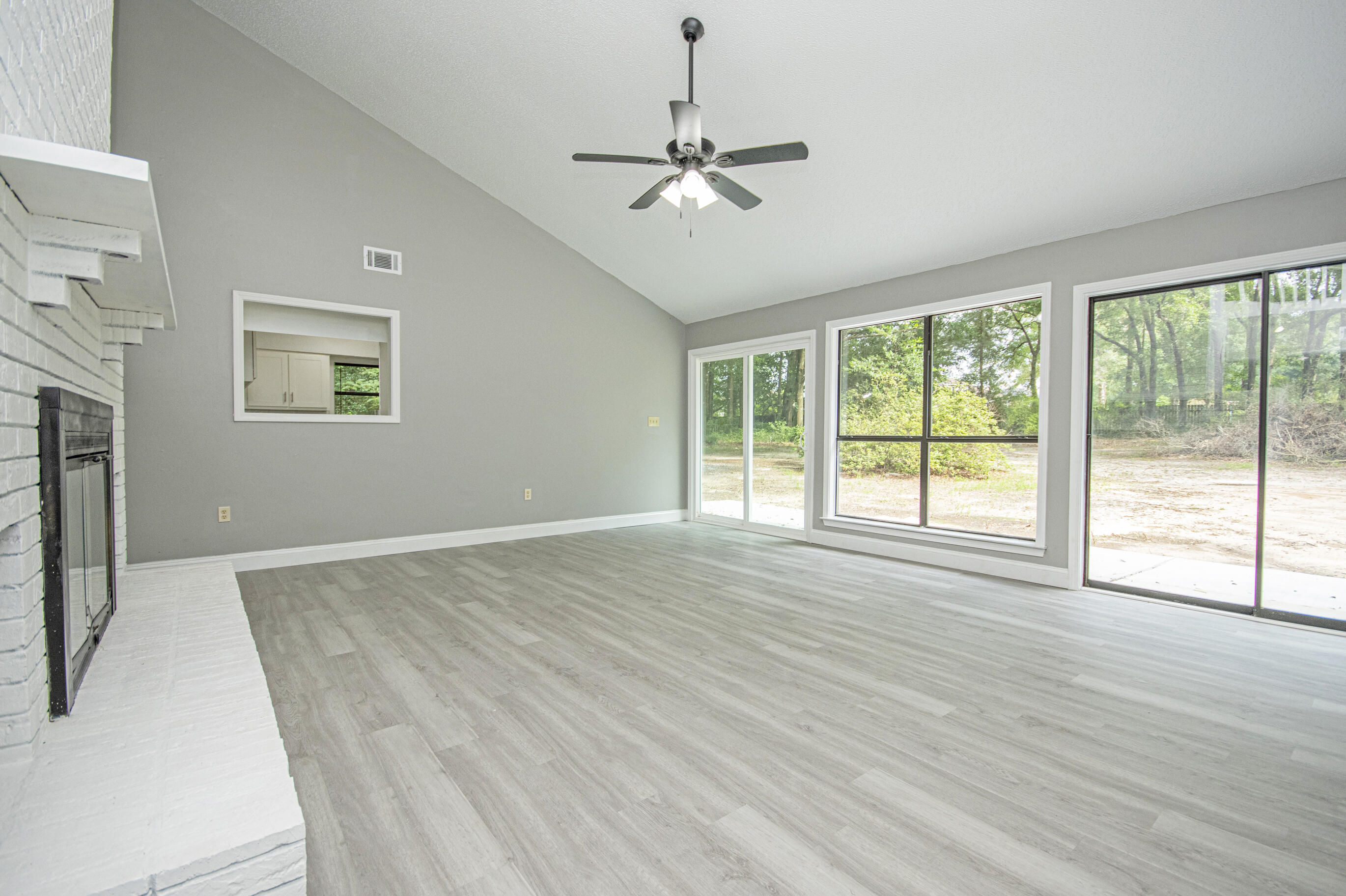 KENNEDY LAKES 1ST ADDN - Residential