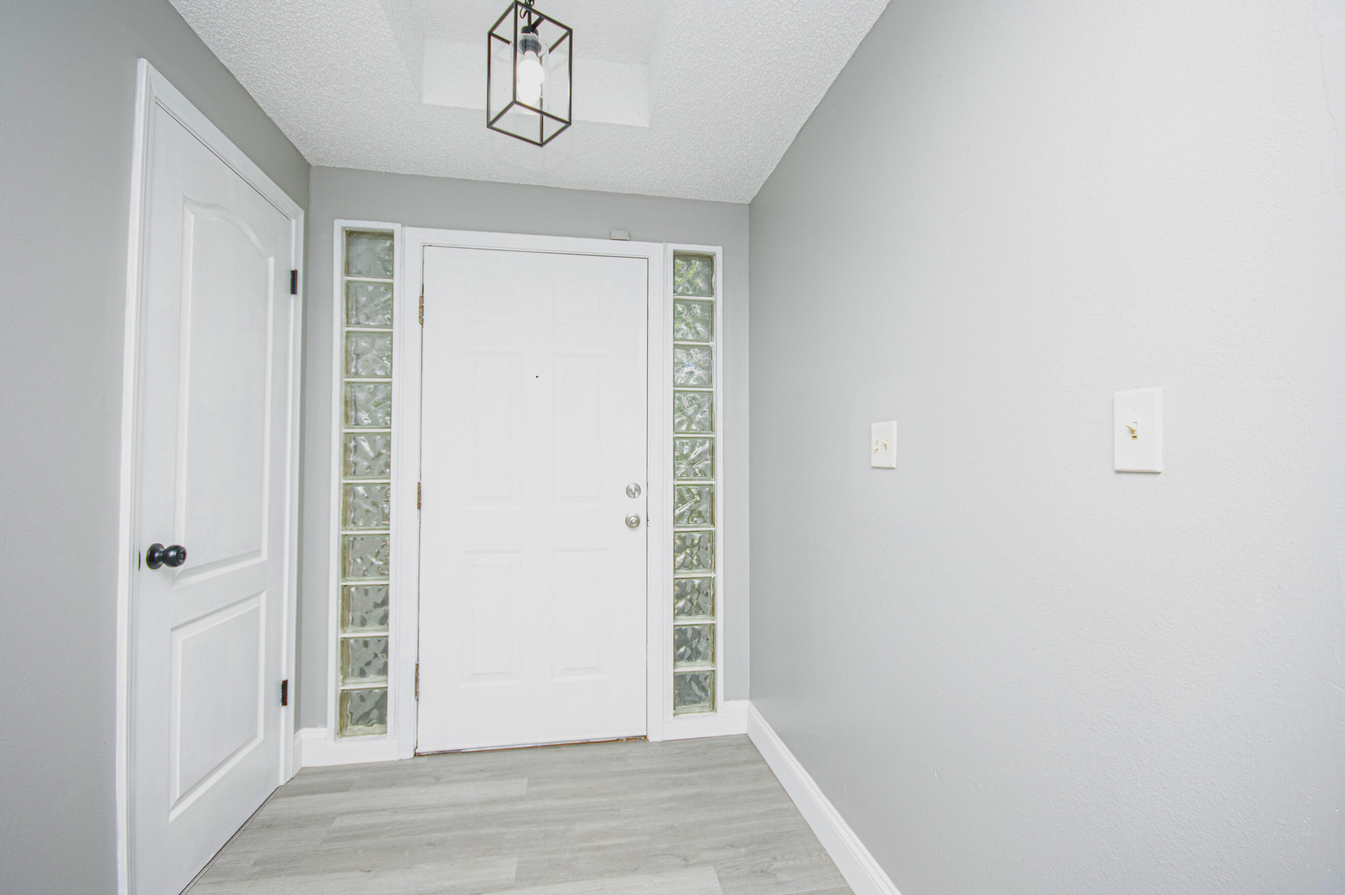 KENNEDY LAKES 1ST ADDN - Residential