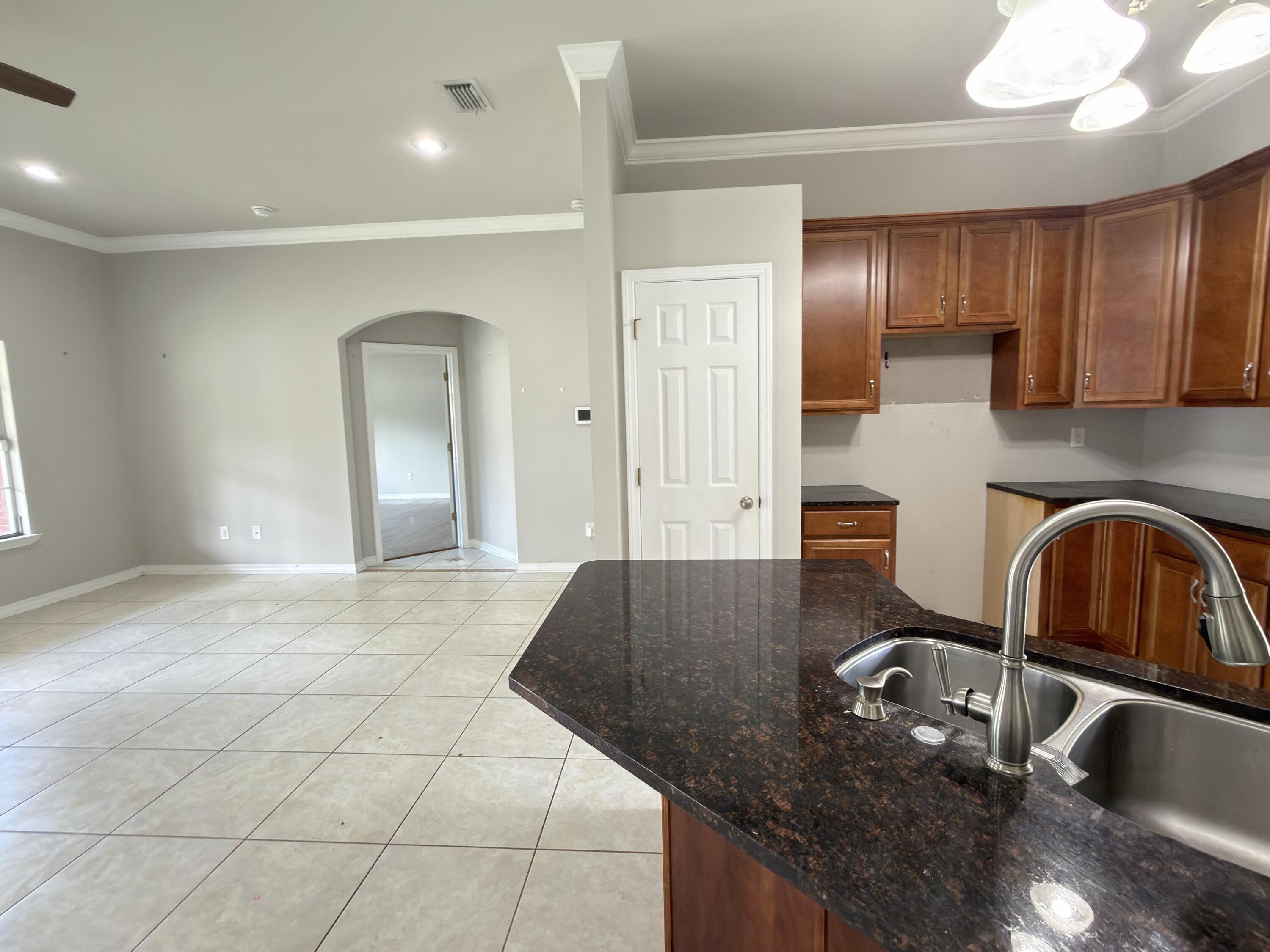SEASHORE VILLAGE - Residential